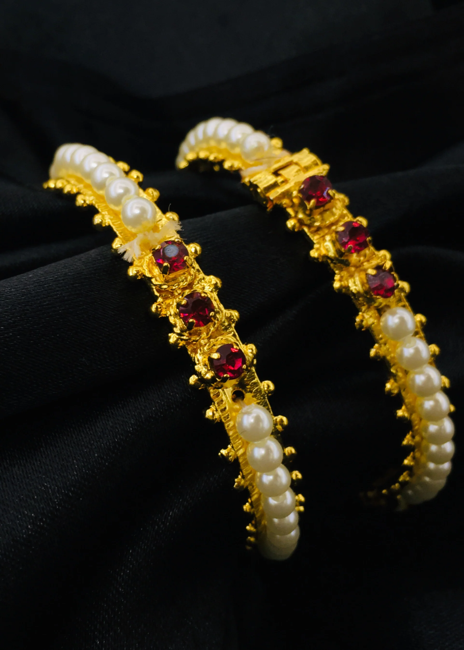 ALLURING MOTI BANGLES - Image 5