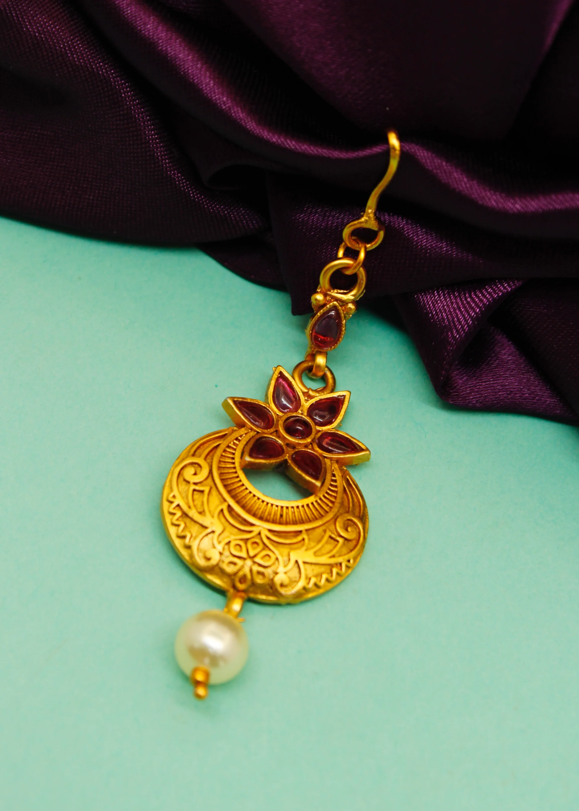 BLOSSOM MATTE BINDI - Image 3