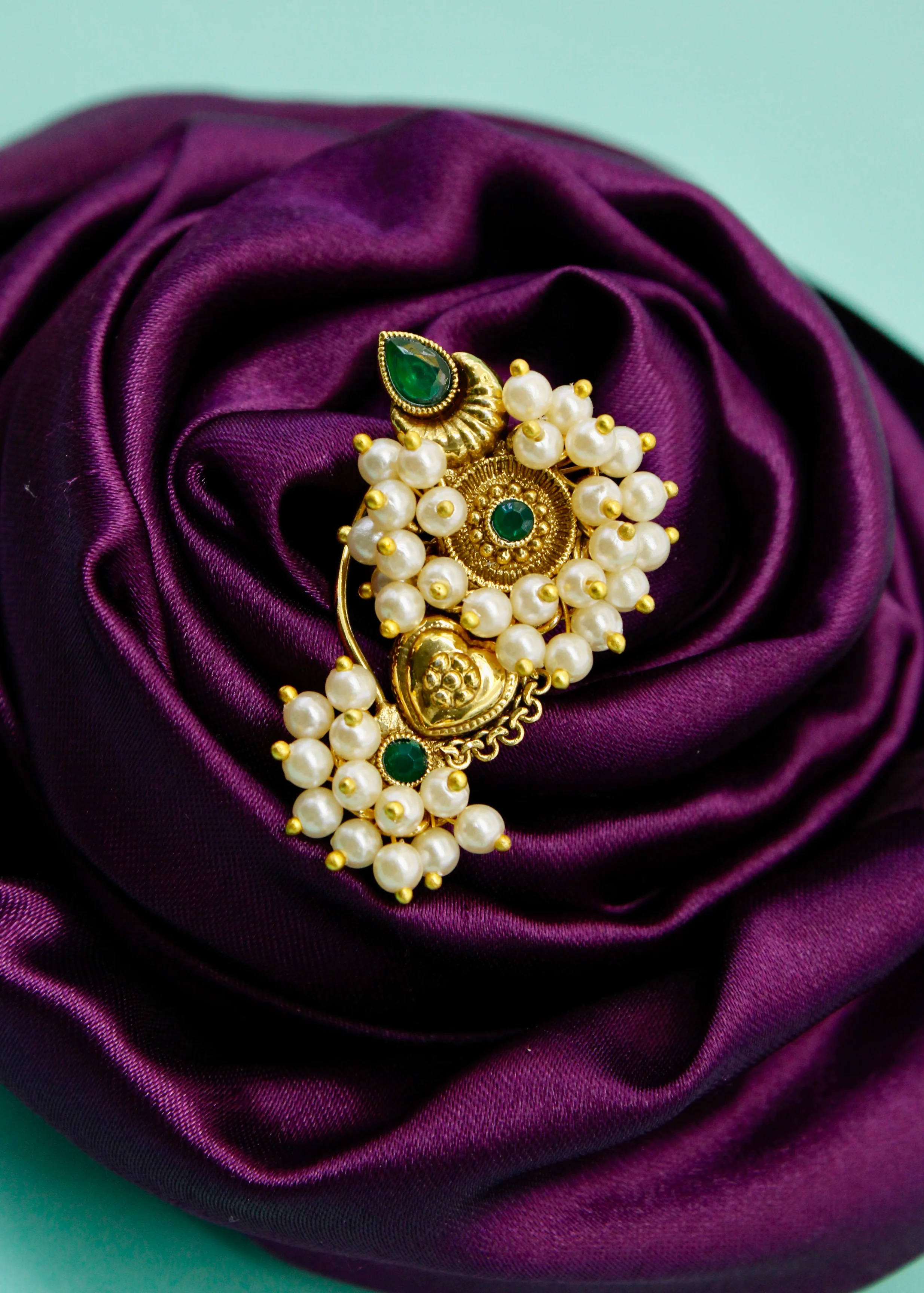 IMPRESSIVE PEARL BEADS NATH - Image 7