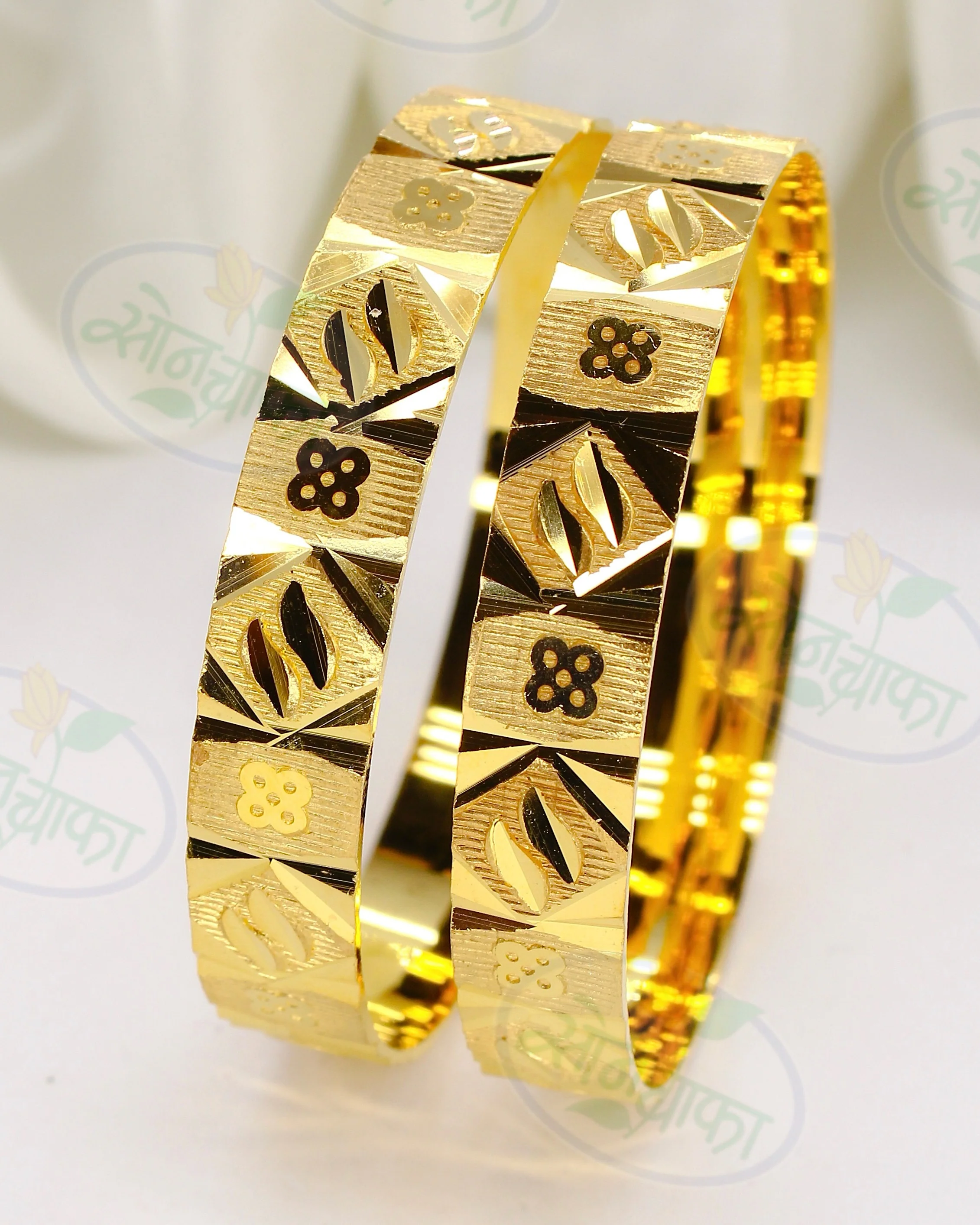 CLASSY GOLD PLATED BANGLES - Image 3