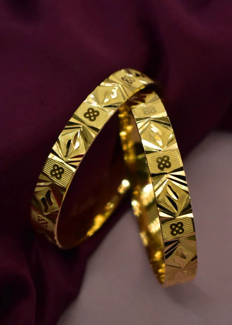 CLASSY GOLD PLATED BANGLES - Image 6