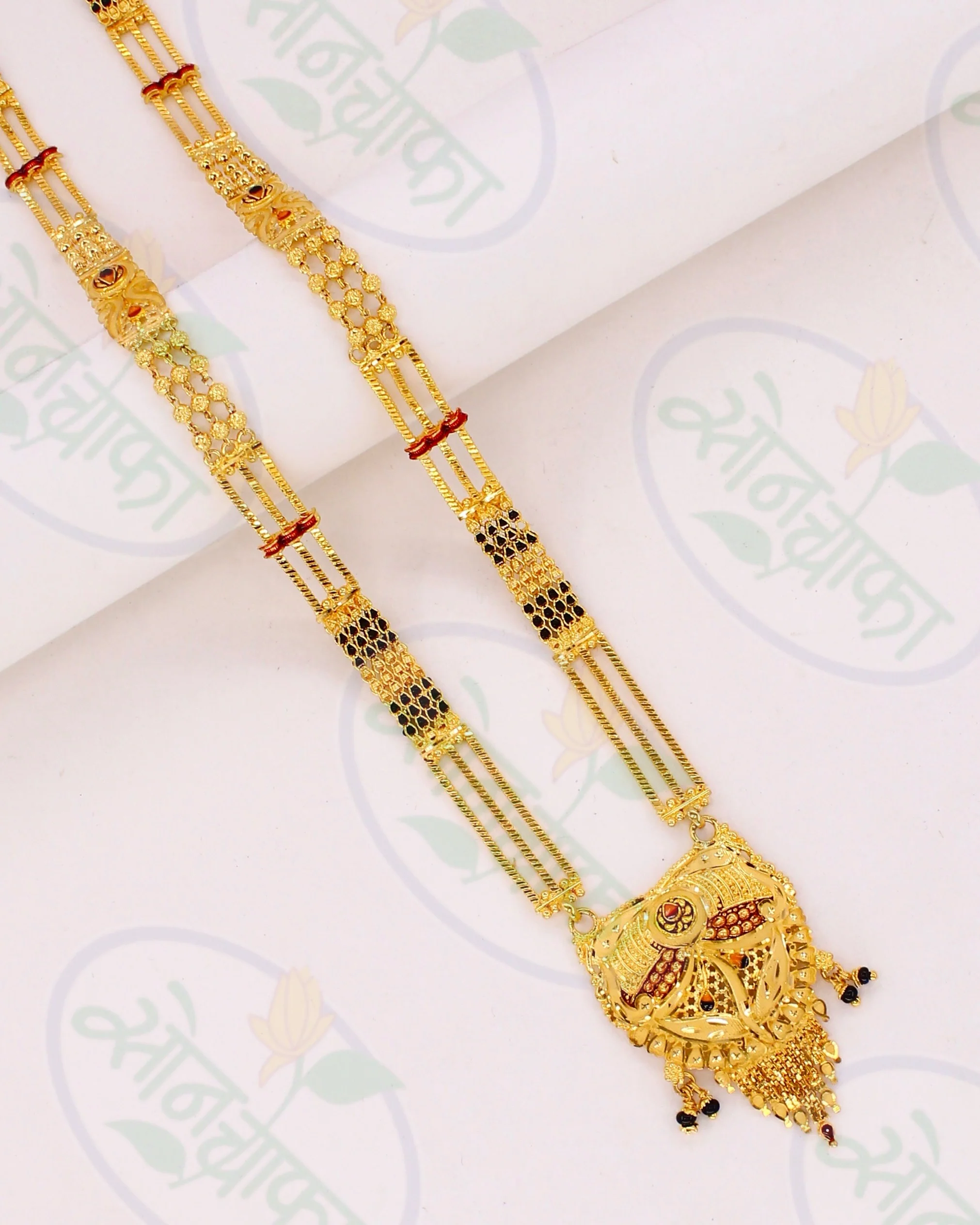 ALLURING CHAIN PATTERN MANGALSUTRA