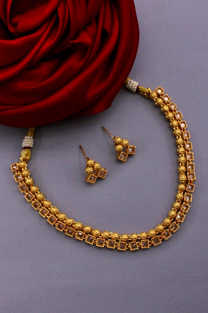 STUNNING ANTIQUE NECKLACE - Image 2