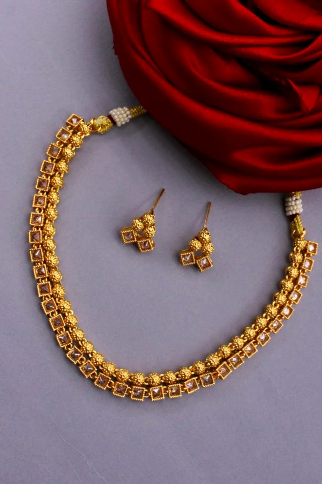 STUNNING ANTIQUE NECKLACE - Image 3