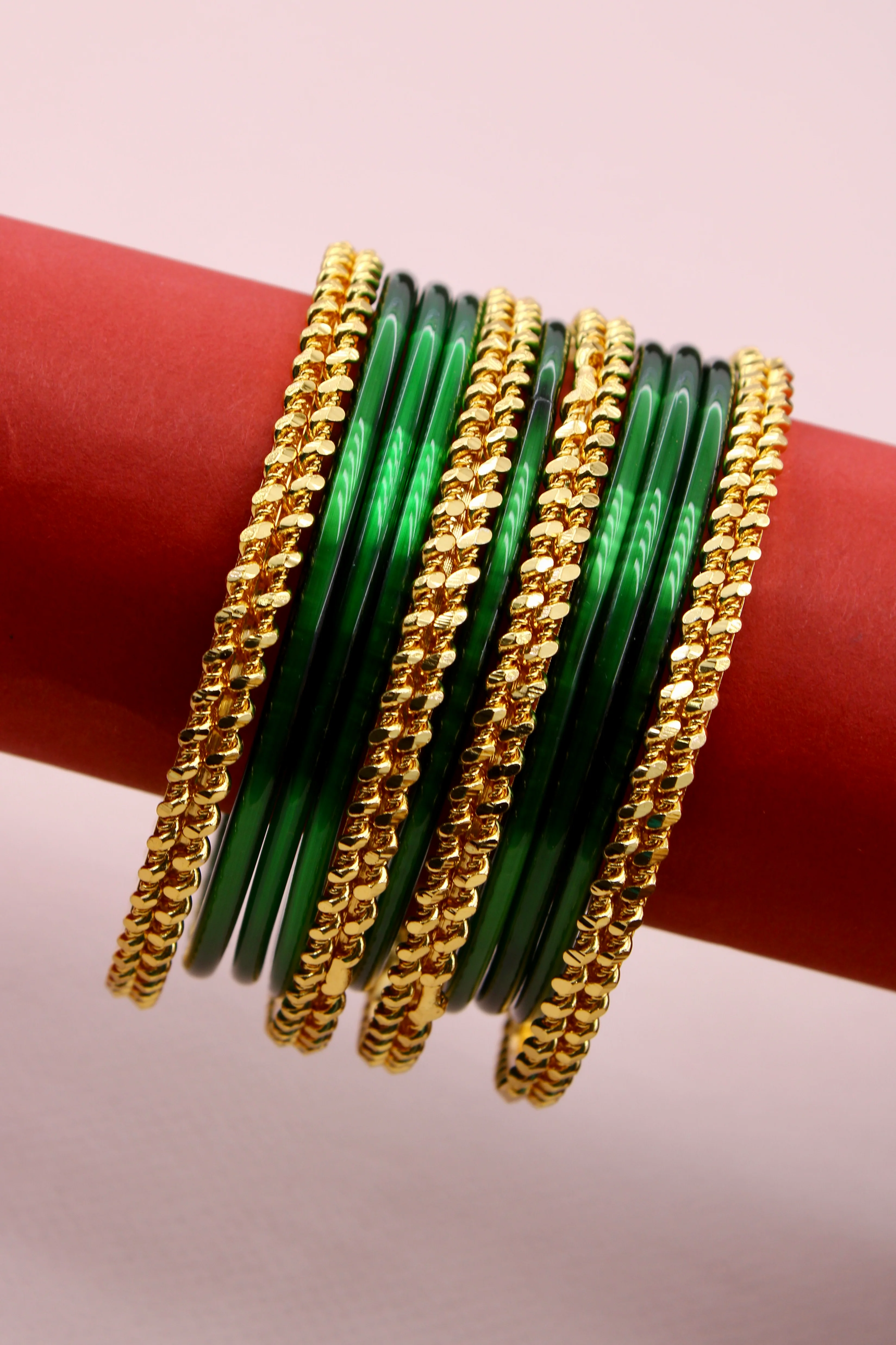 ENTICING ANTIQUE BANGLES - Image 4
