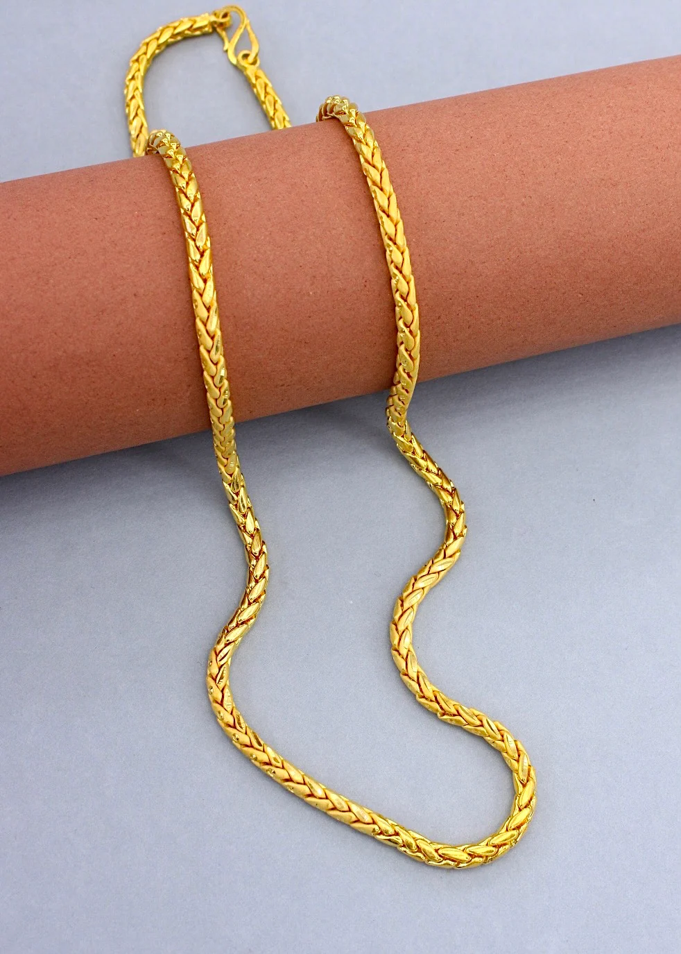 CLASSY GOLD PLATED CHAIN - Image 4