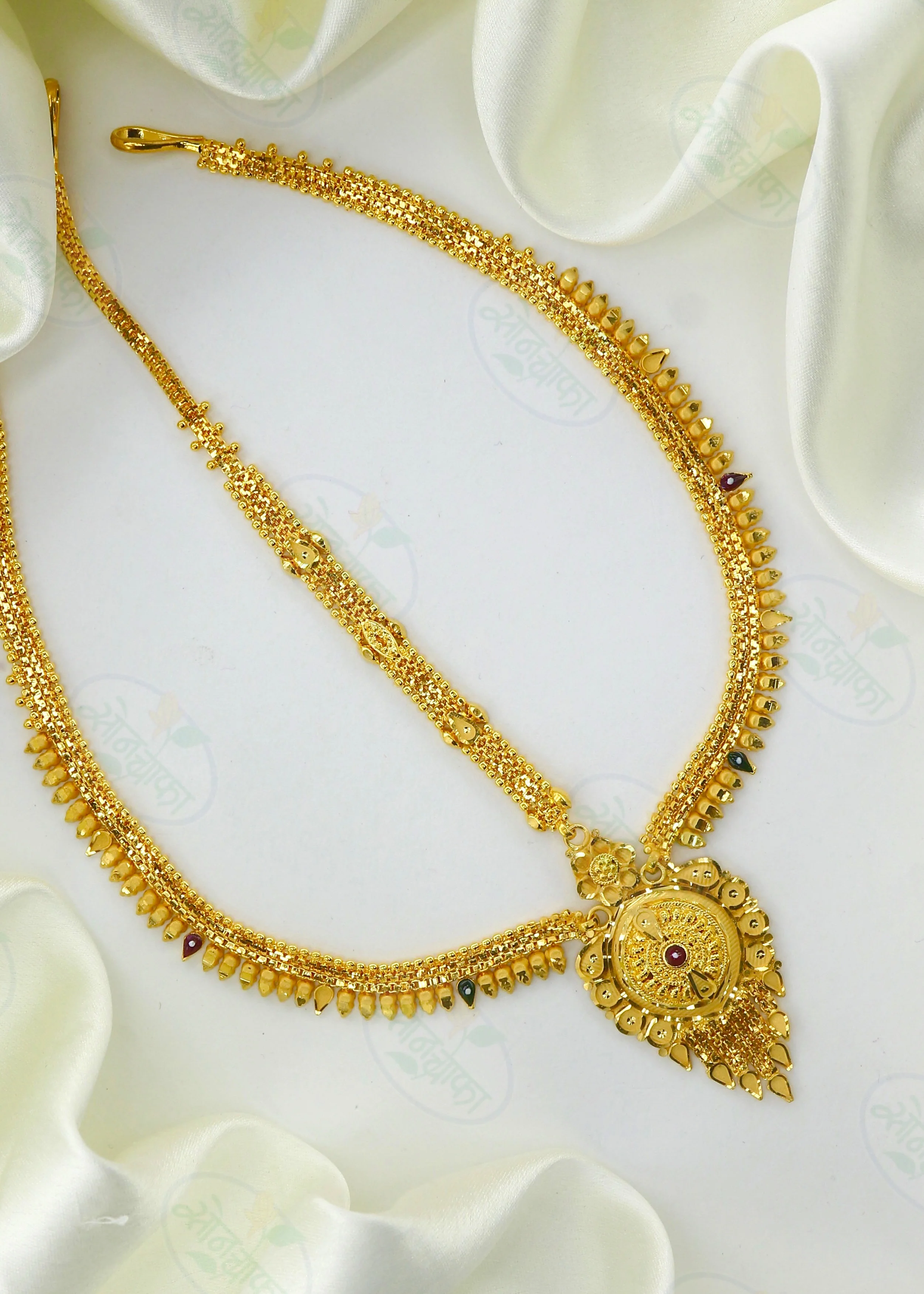 MARVELLOUS ARTISTIC GOLD PLATED BINDI - Image 3