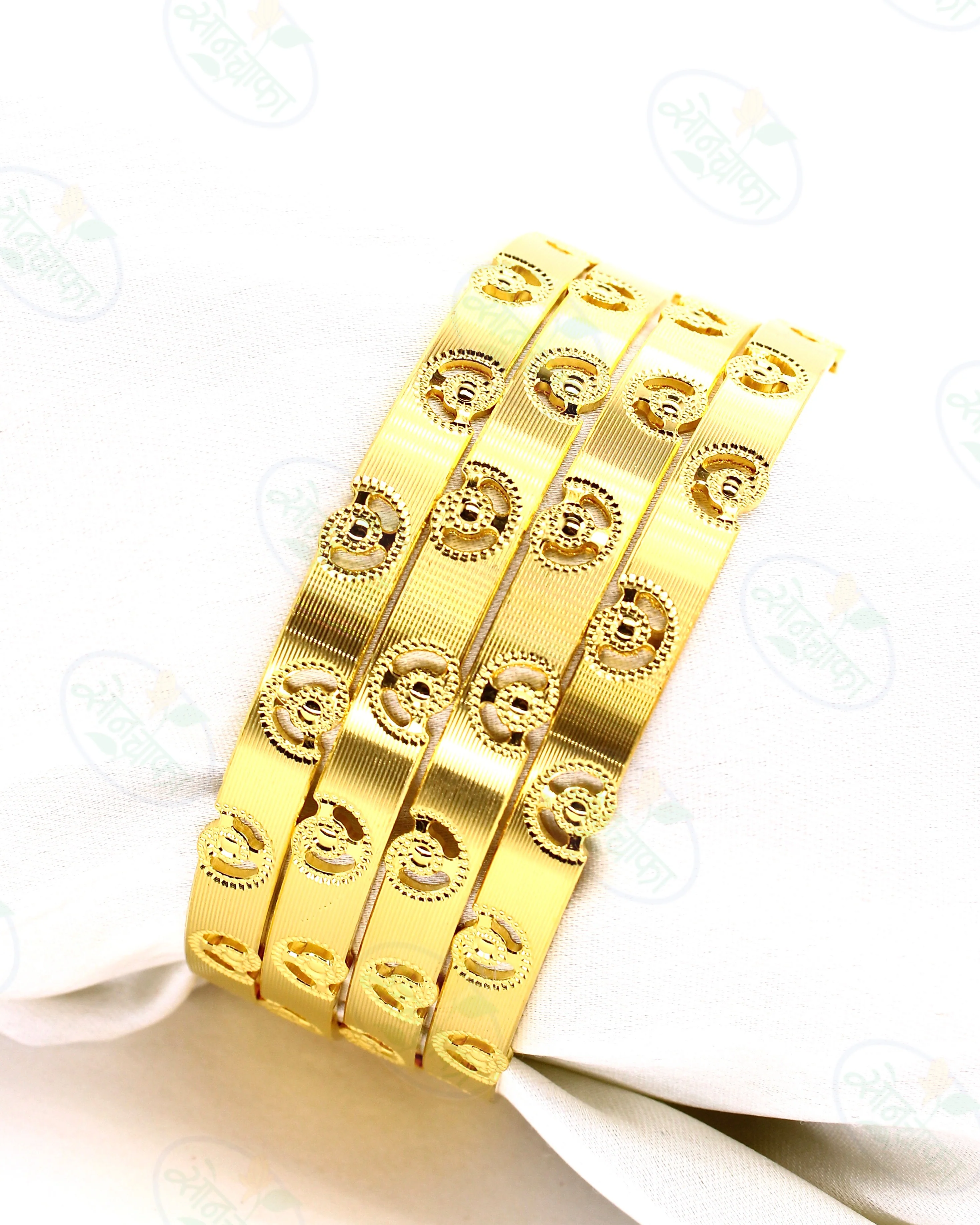 IMPRESSIVE GOLD PLATED BANGLES