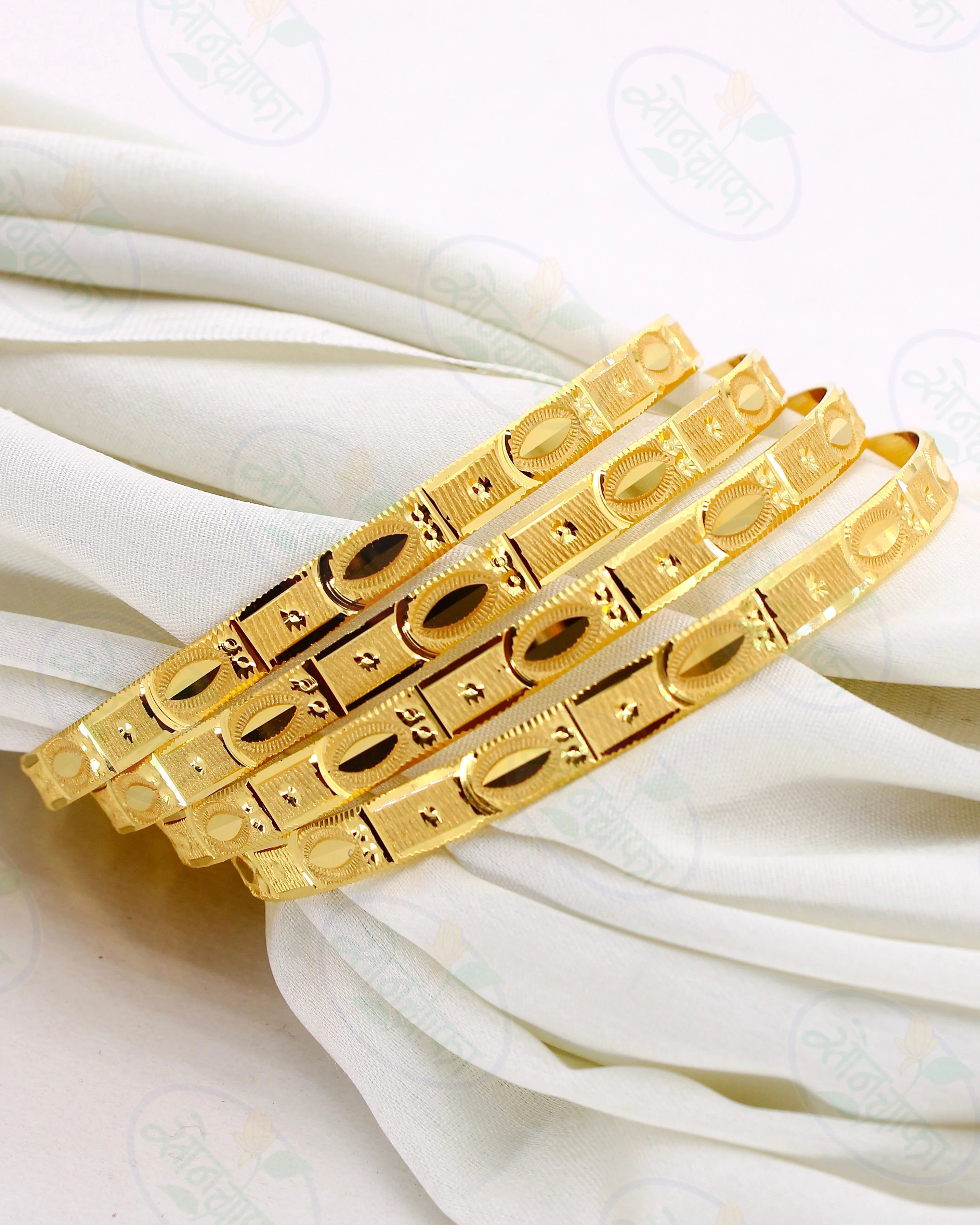 CHARMING GOLD PLATED BANGLES - Image 3