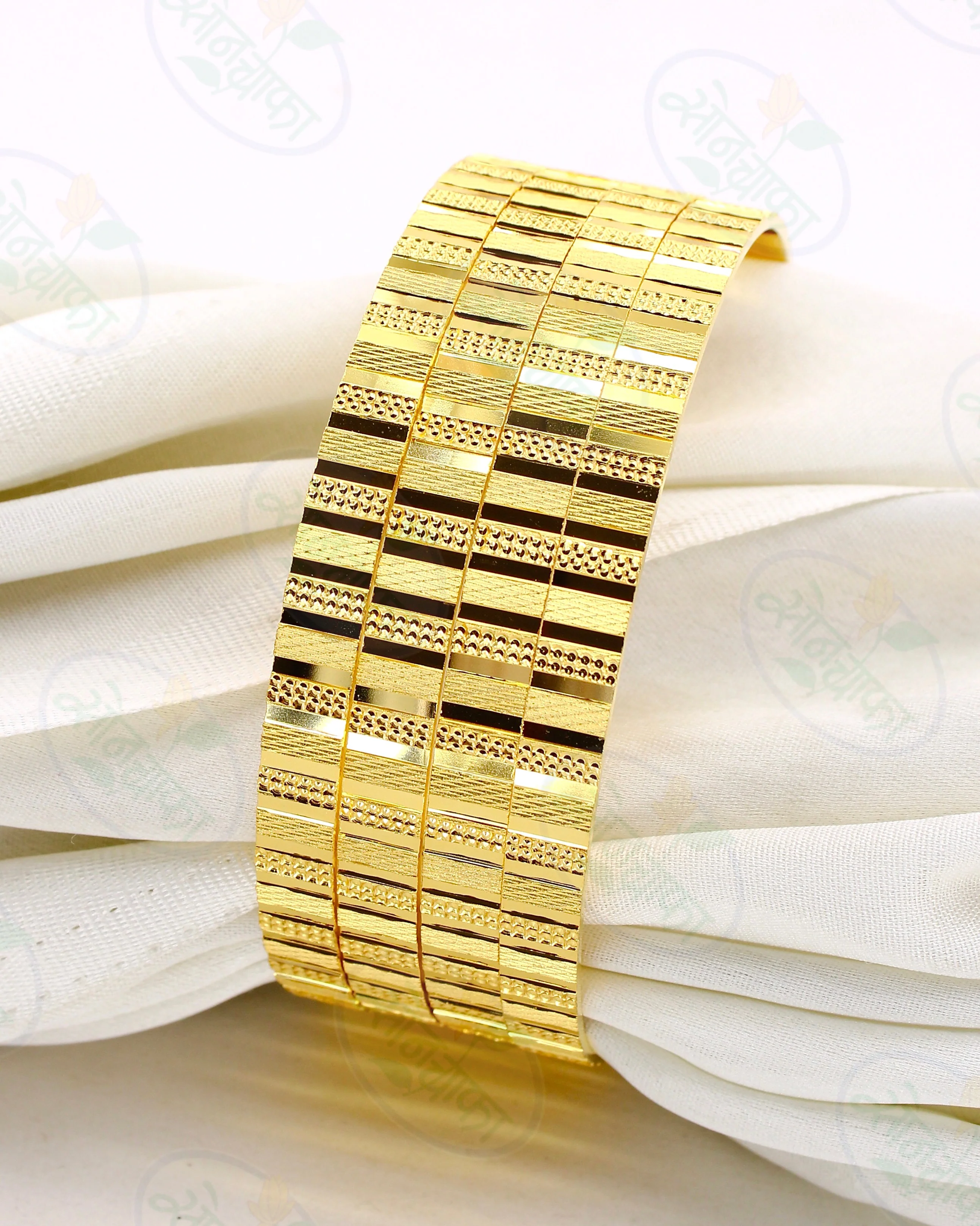 SLEEK STYLE GOLD PLATED BANGLES - Image 4