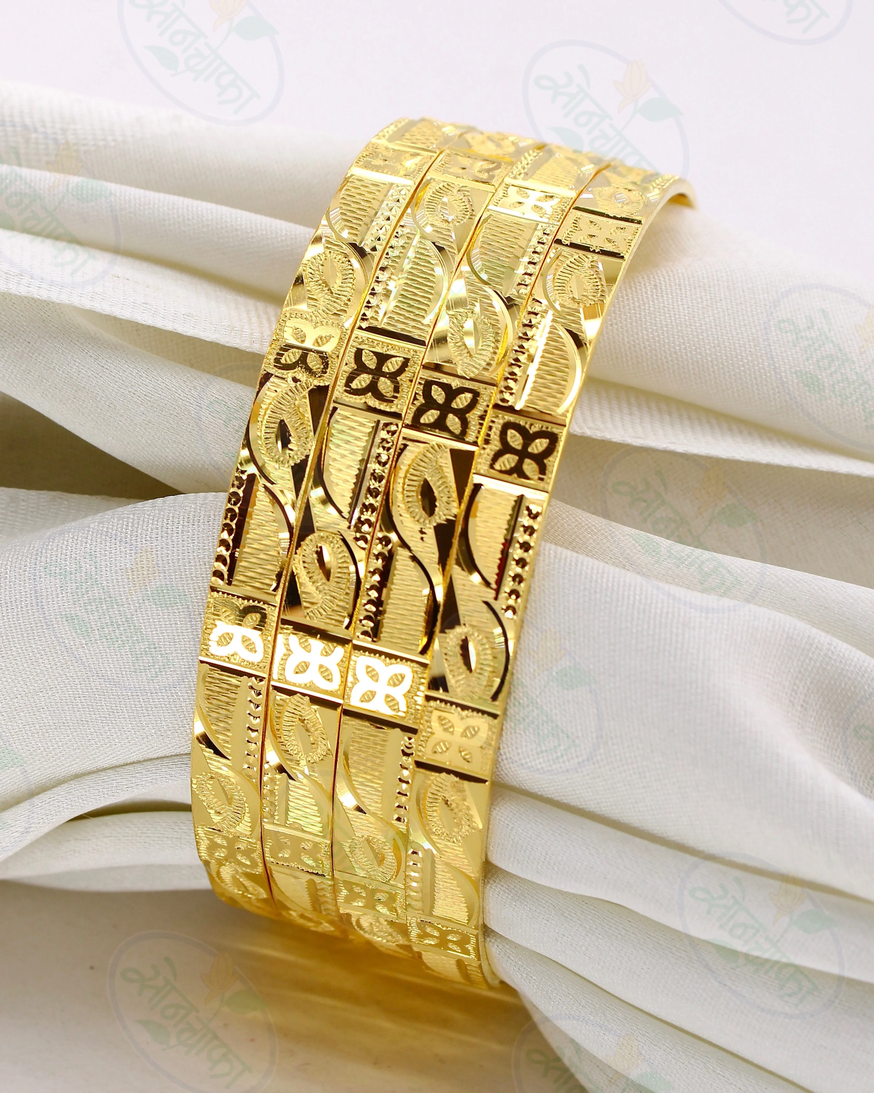 MAJESTIC GLEAMING  GOLD PLATED BANGLES - Image 2