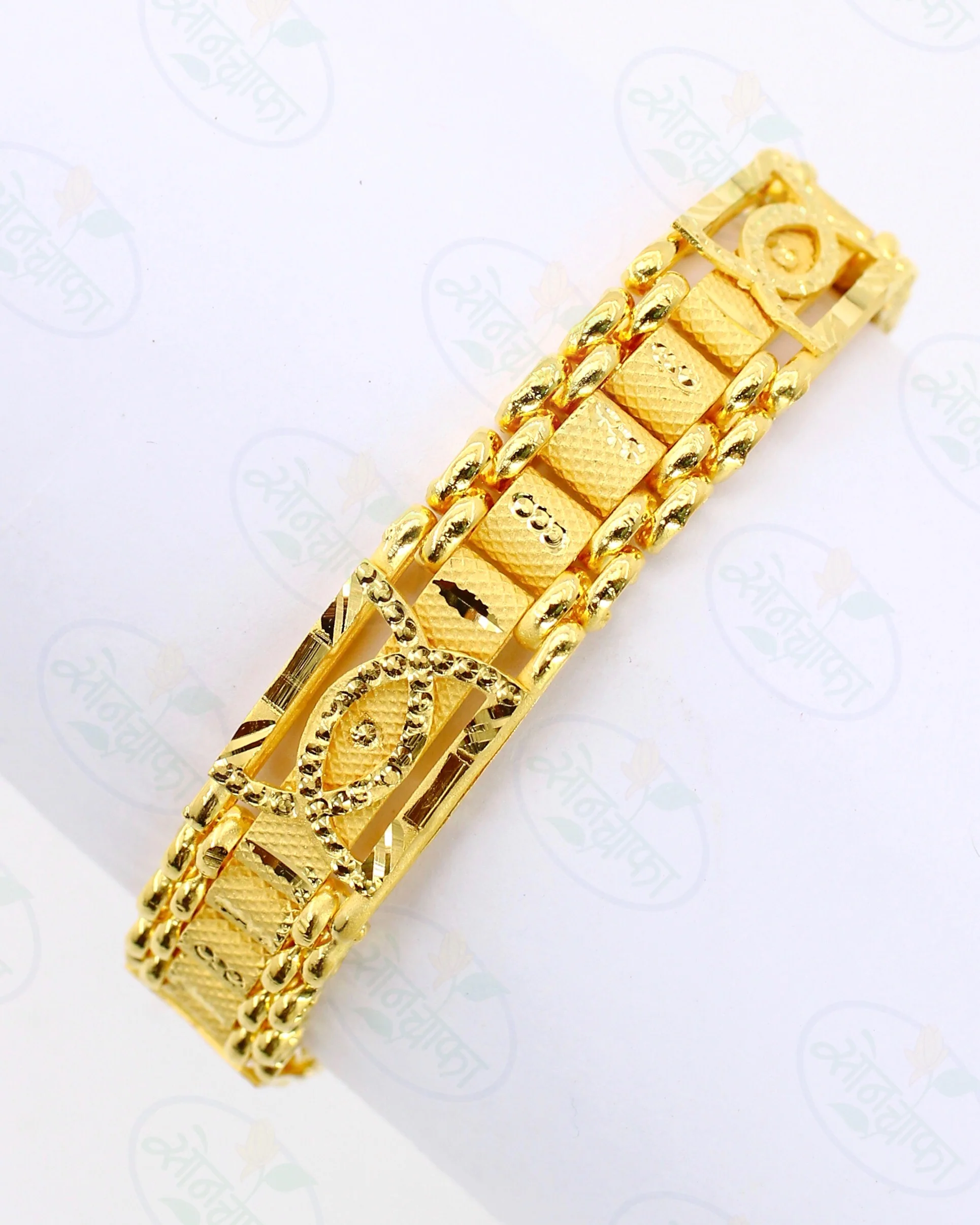 YOUTHFUL CHARM BRACELATE