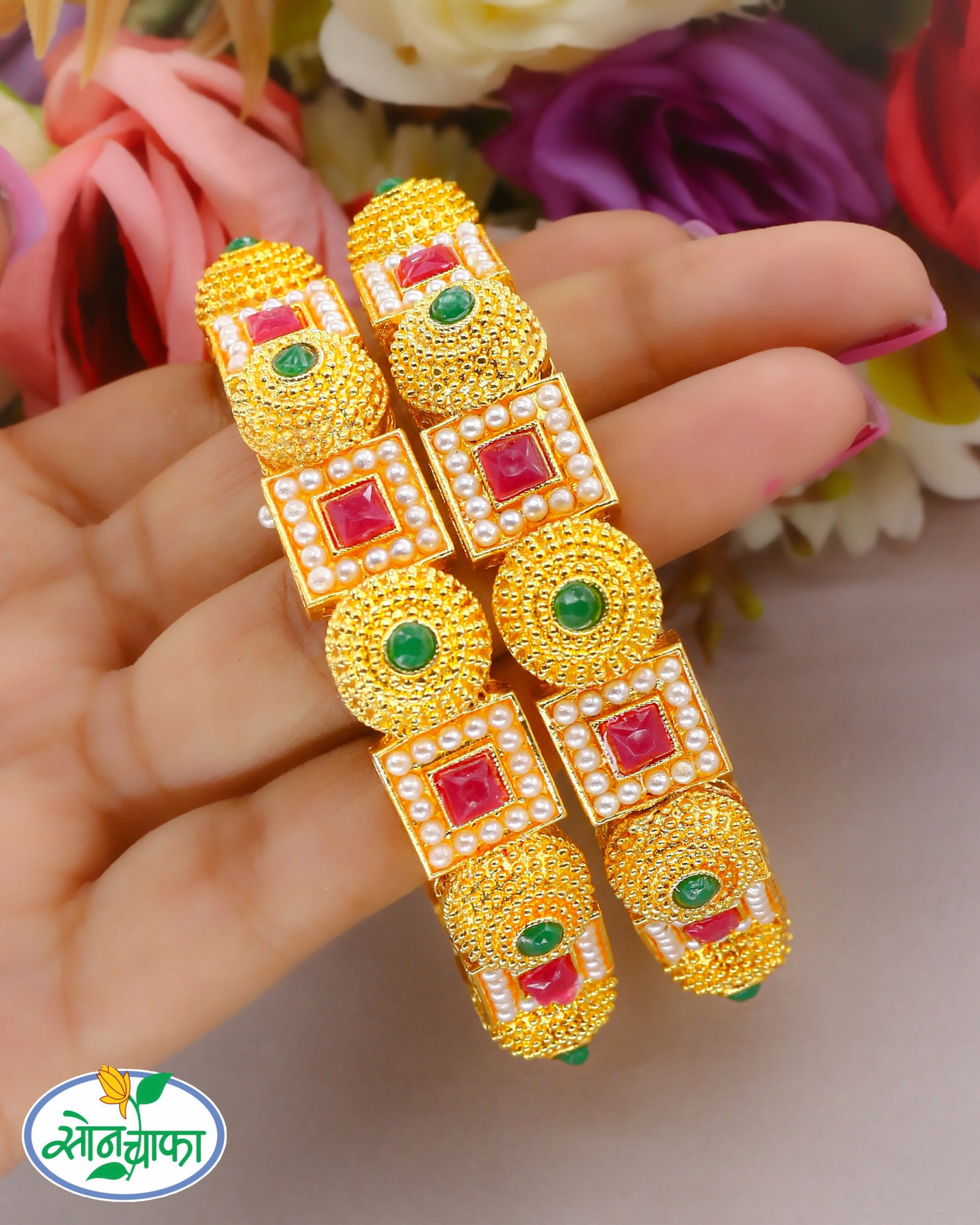 UNIQUE DESIGNER MOTI BANGLES