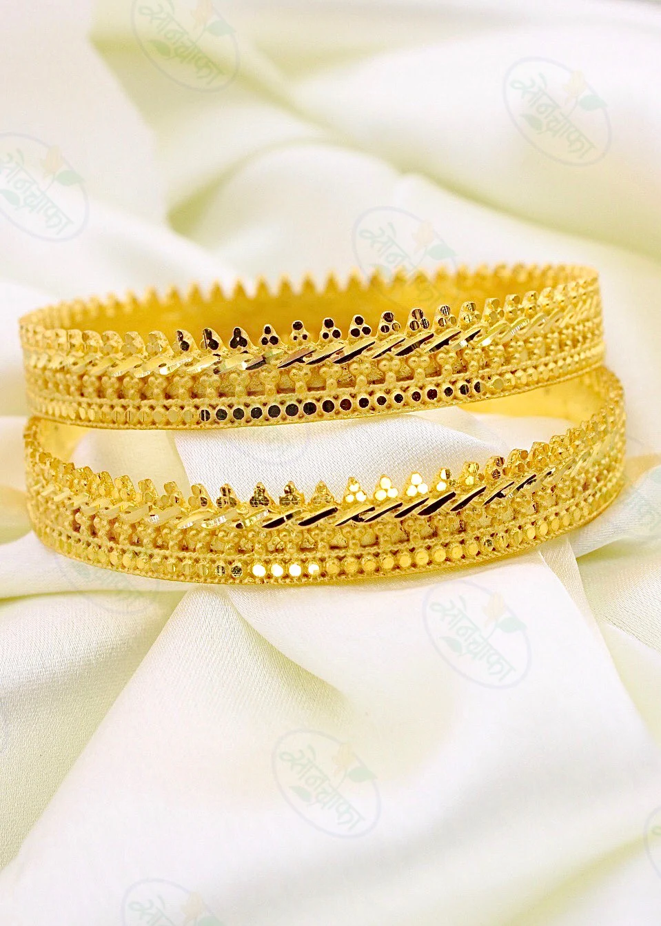 RADIANT GOLD PLATED BANGLES - Image 5