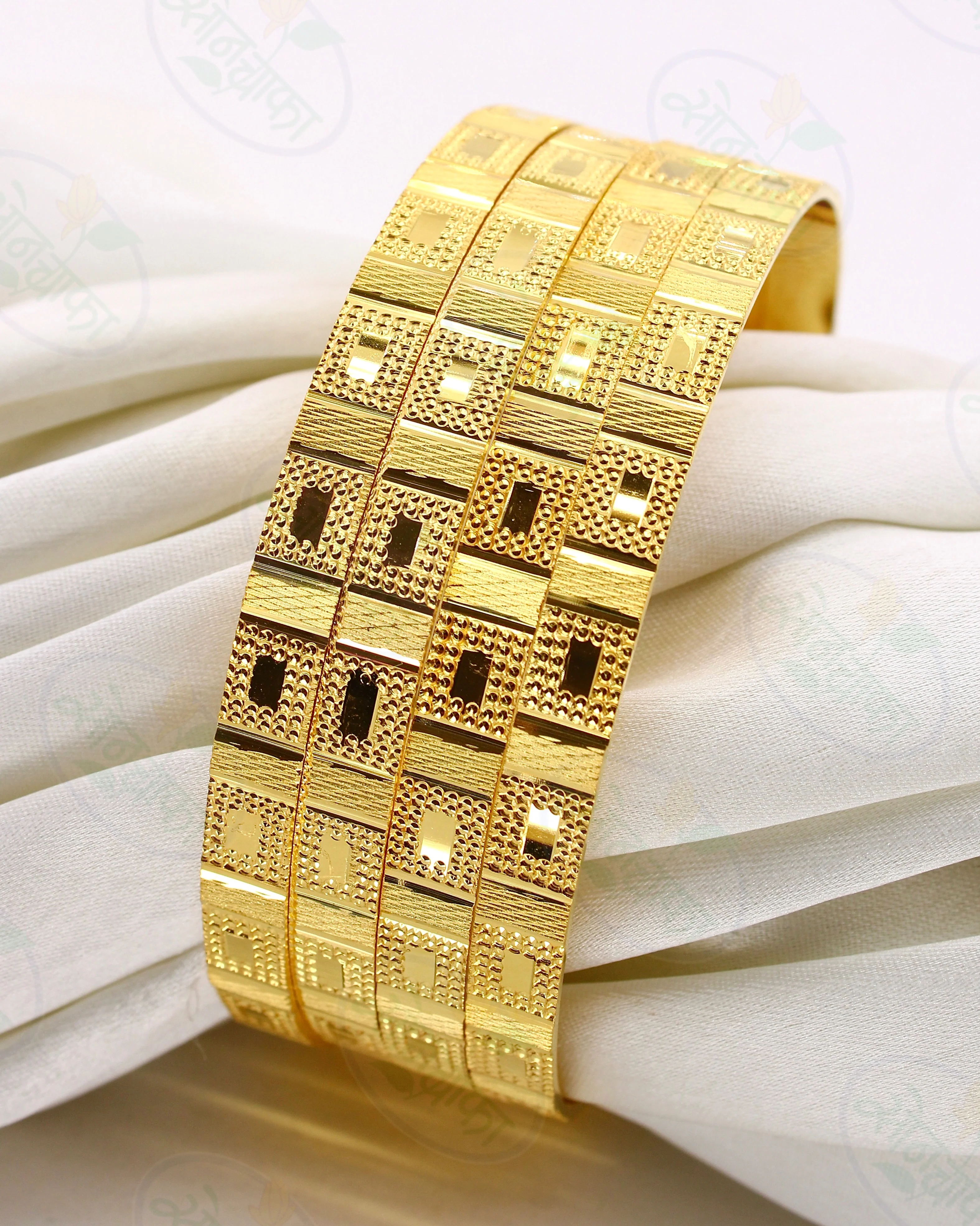 TEXTURED TRADITIONAL GOLD PLATED BANGLES - Image 3