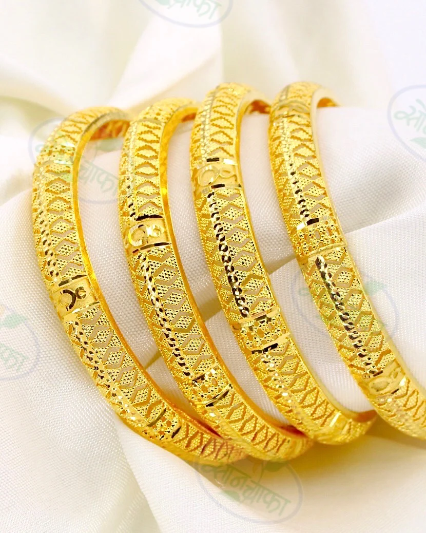 RADIANT GOLDEN BANGLES - Image 3