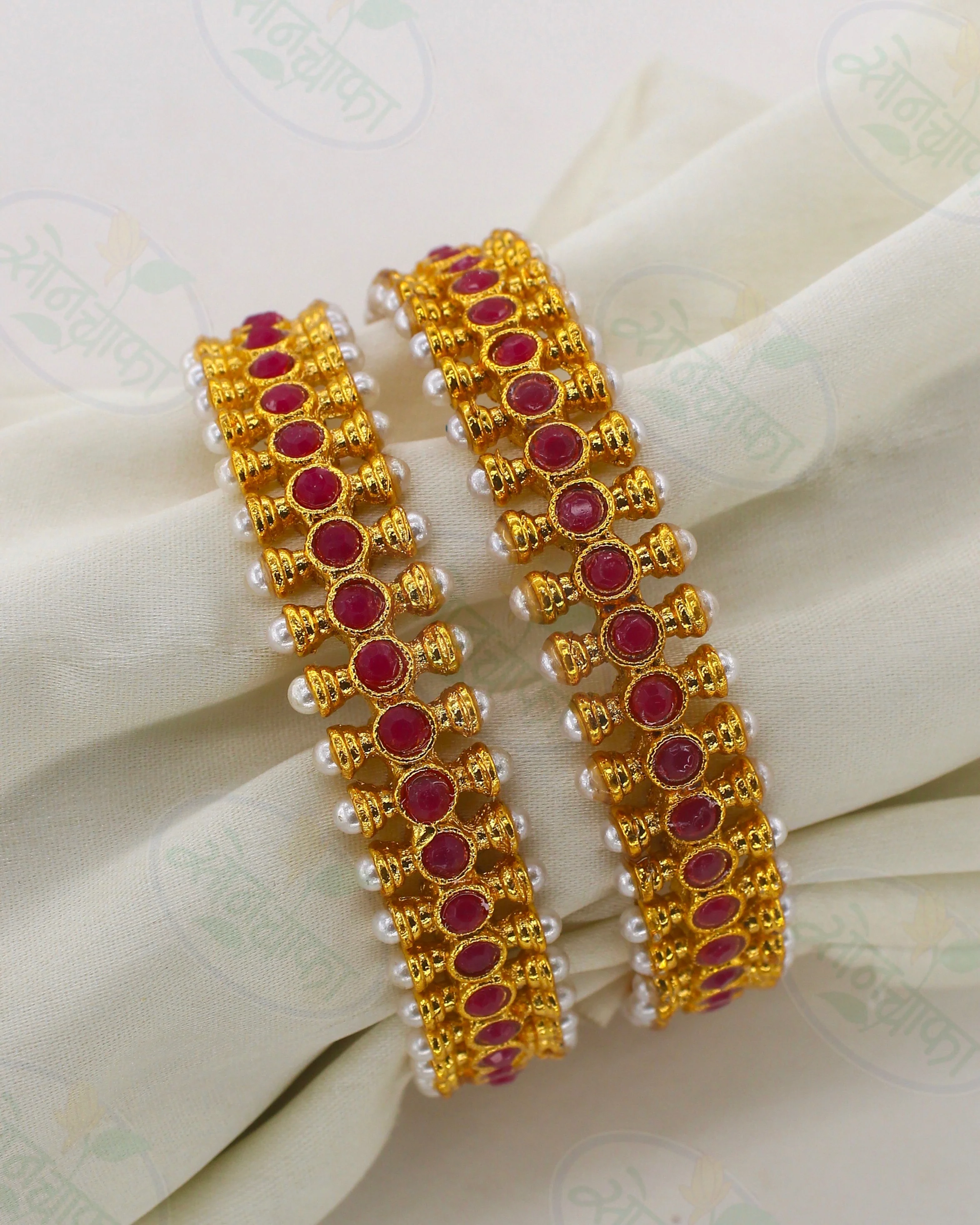 BRILLIANT MOTI BANGLES - Image 3