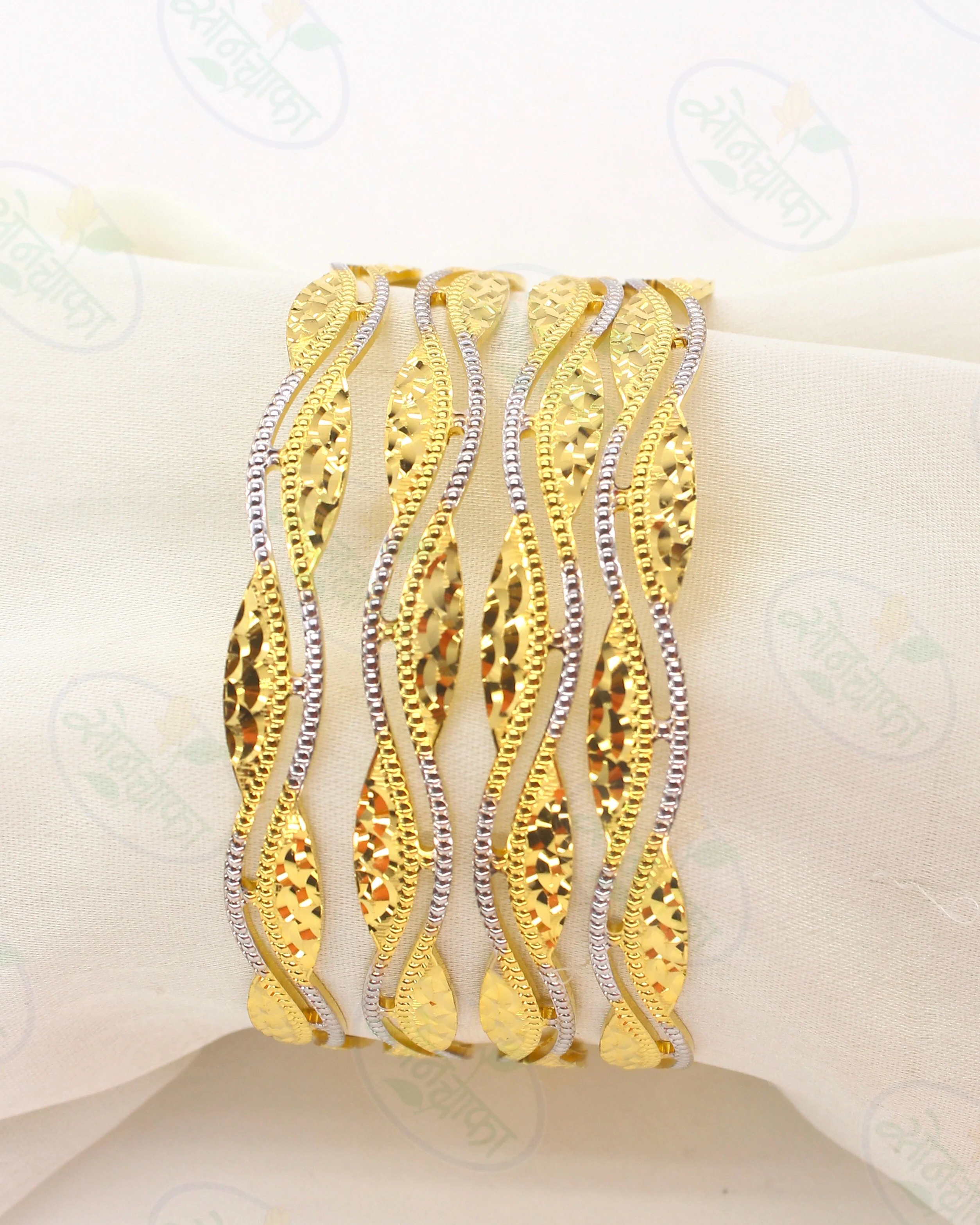 ENTICING GOLD TONE BANGLES - Image 2