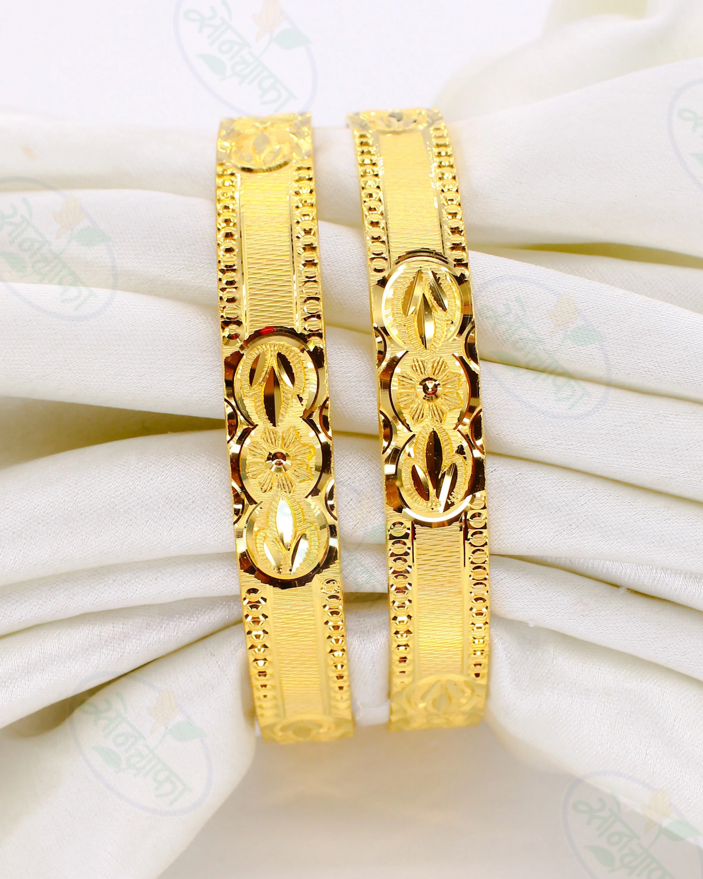 DESIGNER GOLD PLATED BANGLES - Image 3