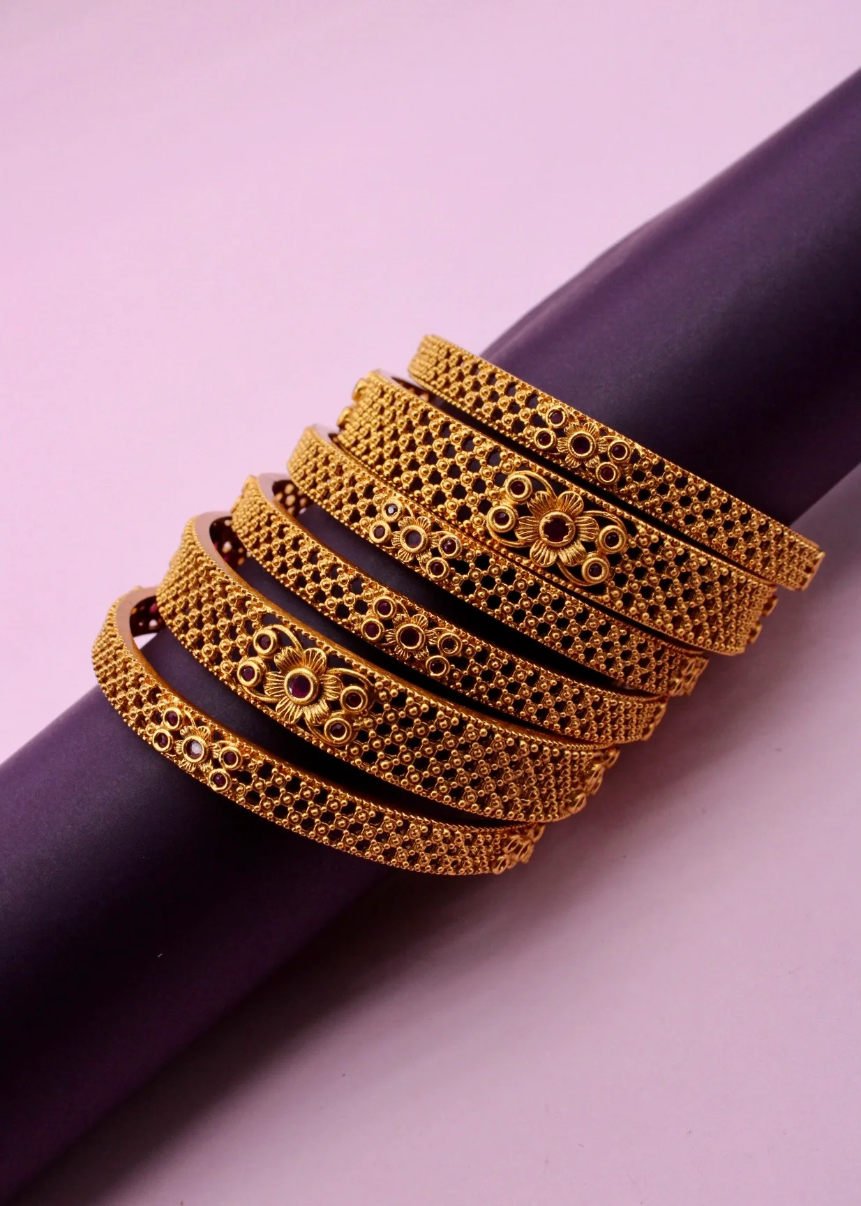 MATTE FLOWERET BANGLES - Image 4