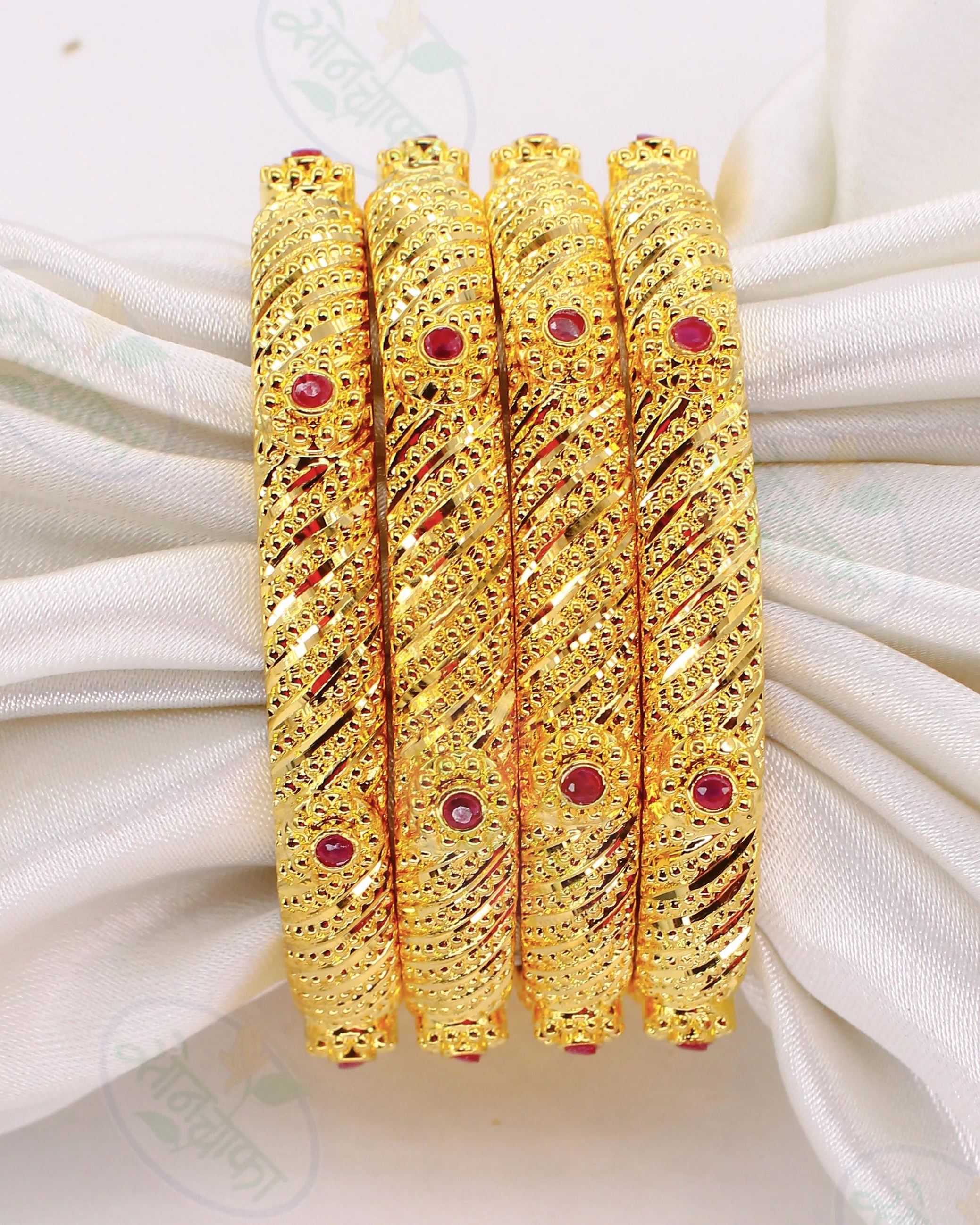 MASSIVE GOLDEN BANGLES - Image 3