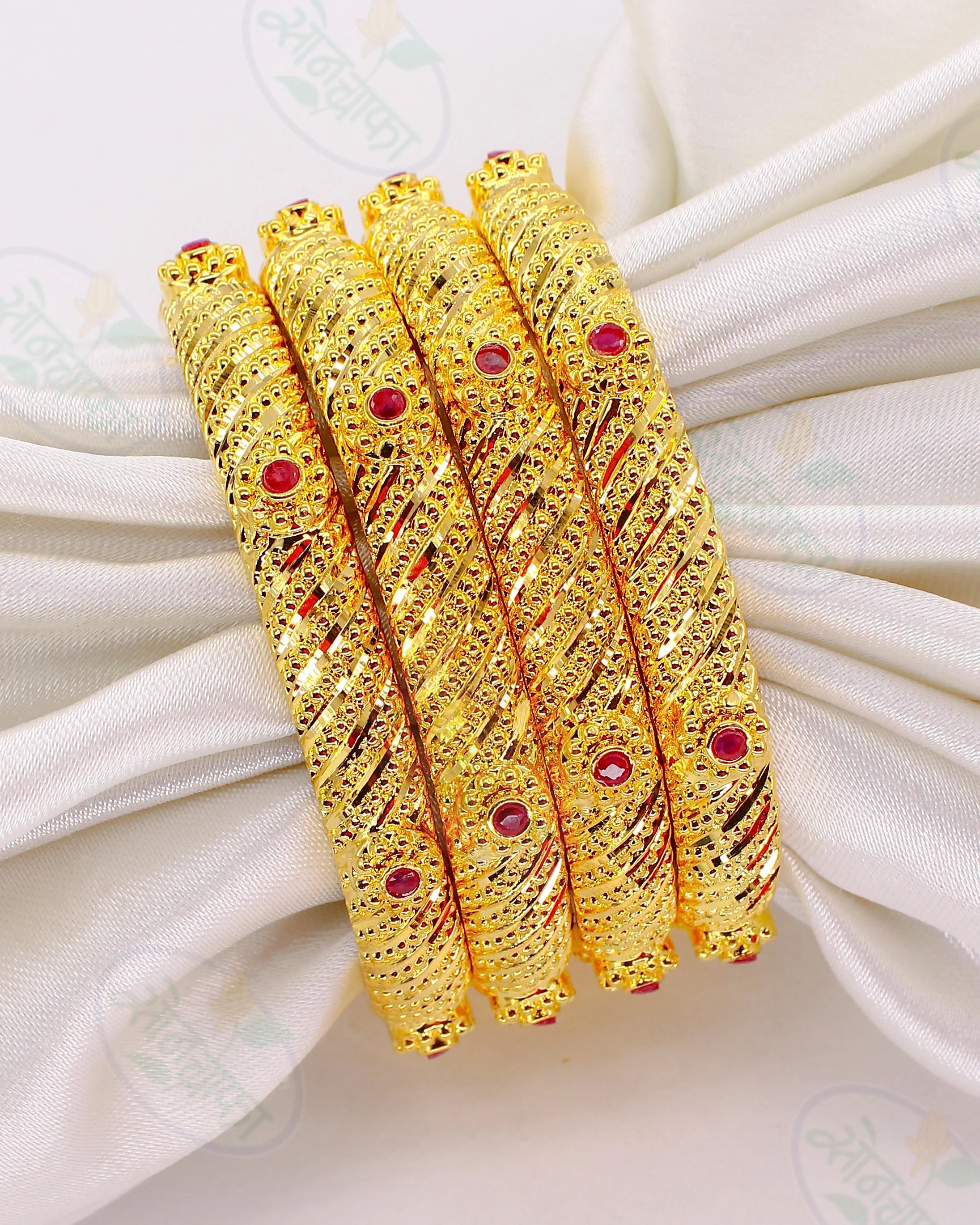 MASSIVE GOLDEN BANGLES - Image 5