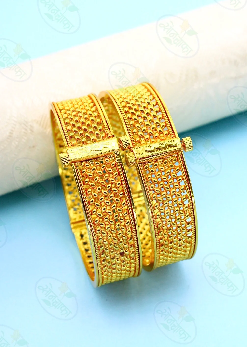 ROYAL TEMPLE PESHWAI BANGLES - Image 2