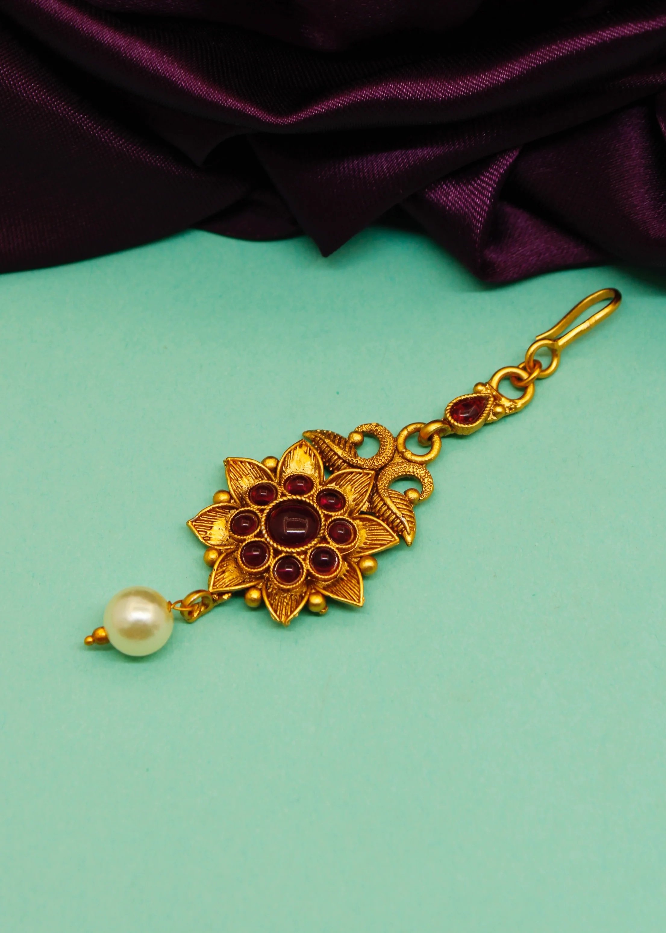 STUDDED FLORAL PESHWAI BINDI - Image 6