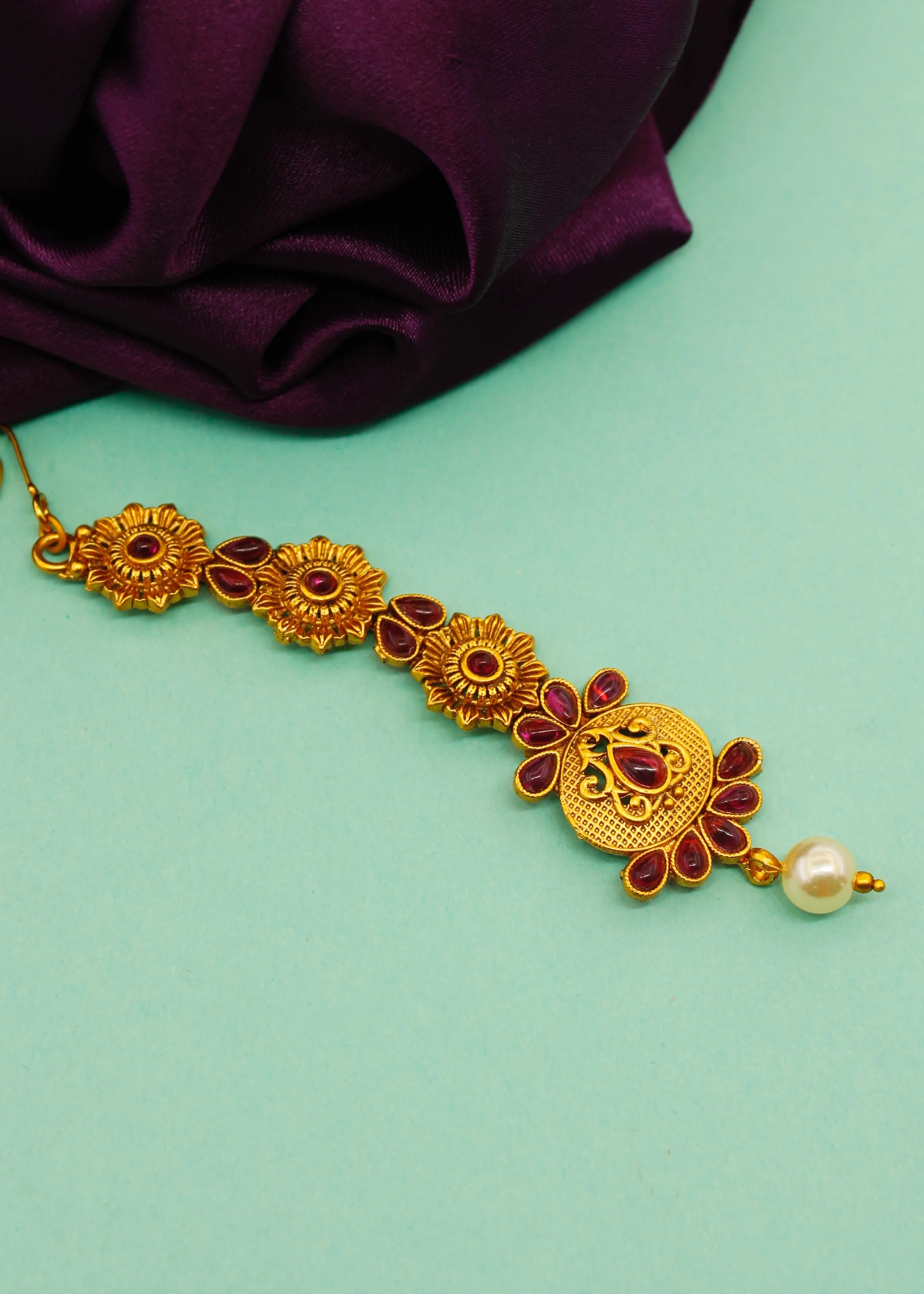 ELEGANT PESHWAI BINDI - Image 7