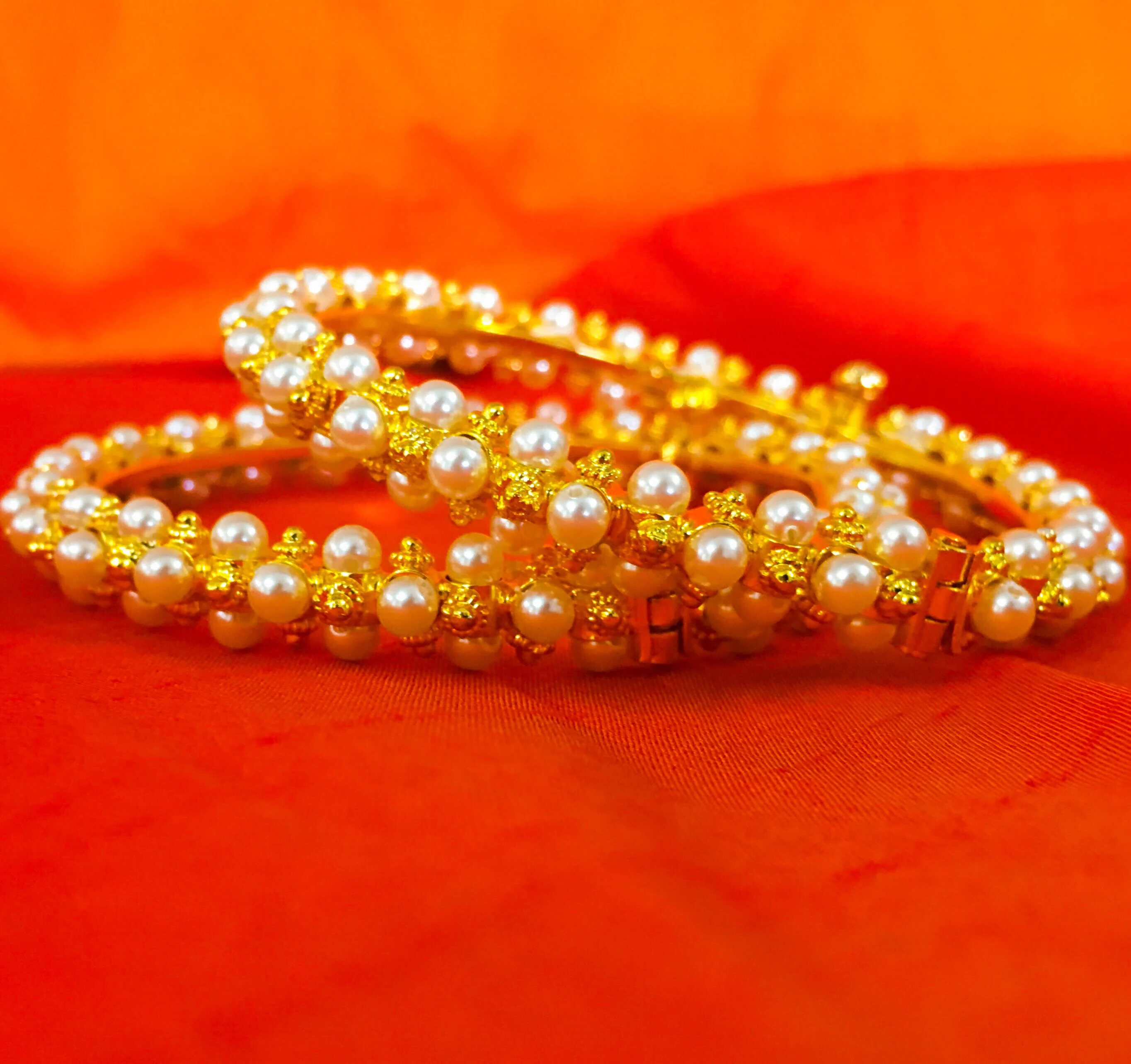 GOLDEN & PEARL BEADS BANGLES - Image 4
