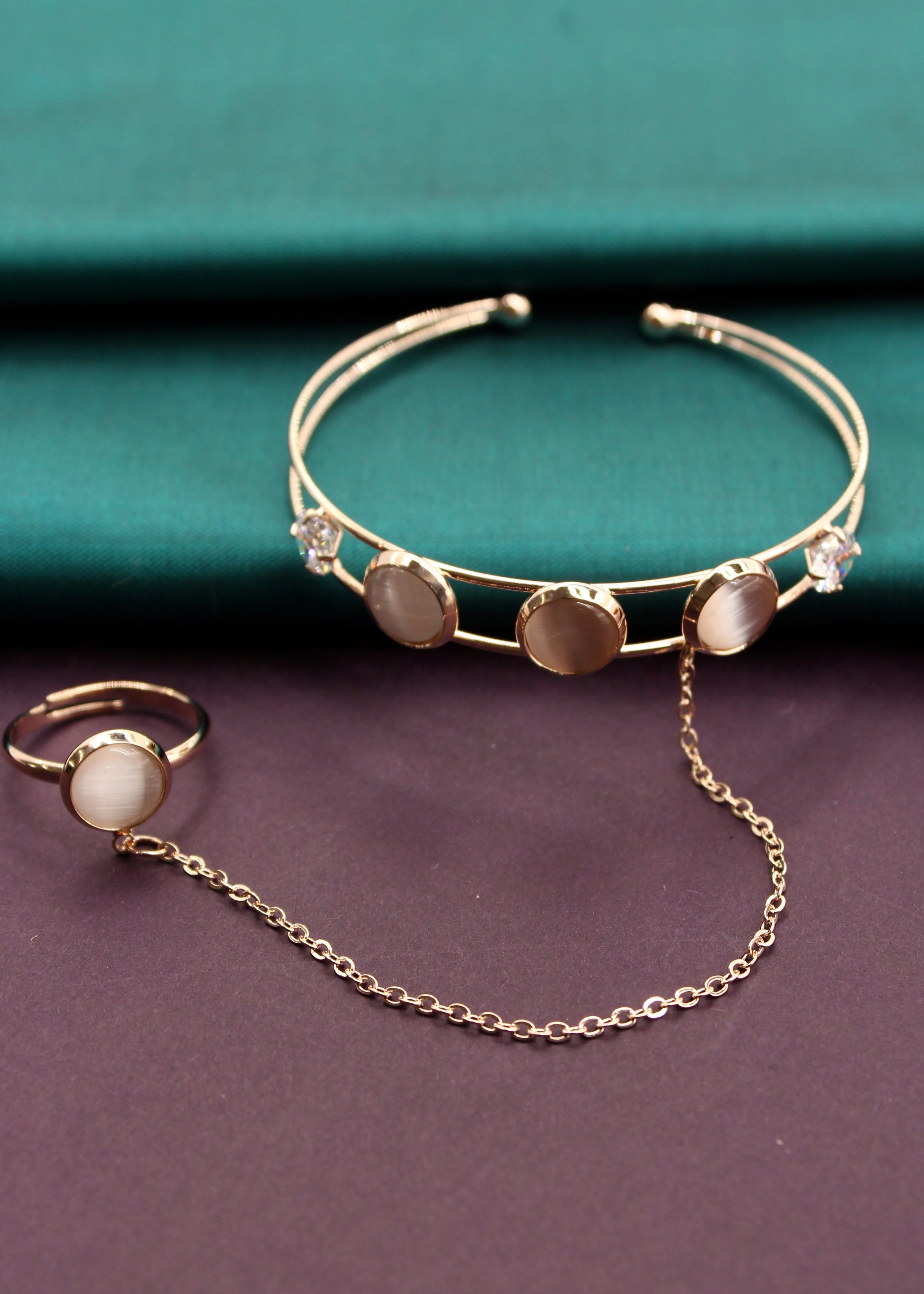 UNIQUE DESIGNER BRACELET - Image 2
