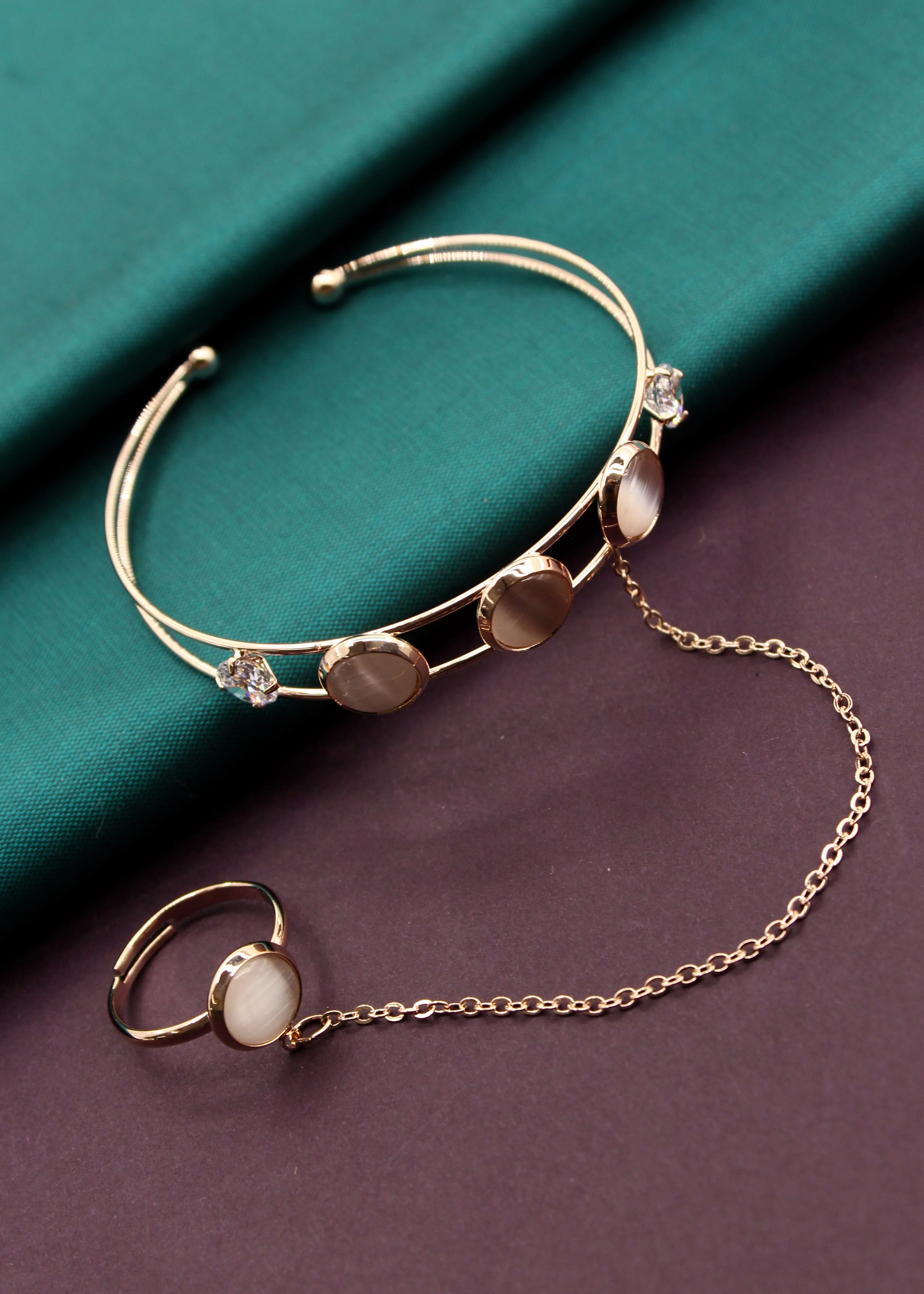 UNIQUE DESIGNER BRACELET - Image 4