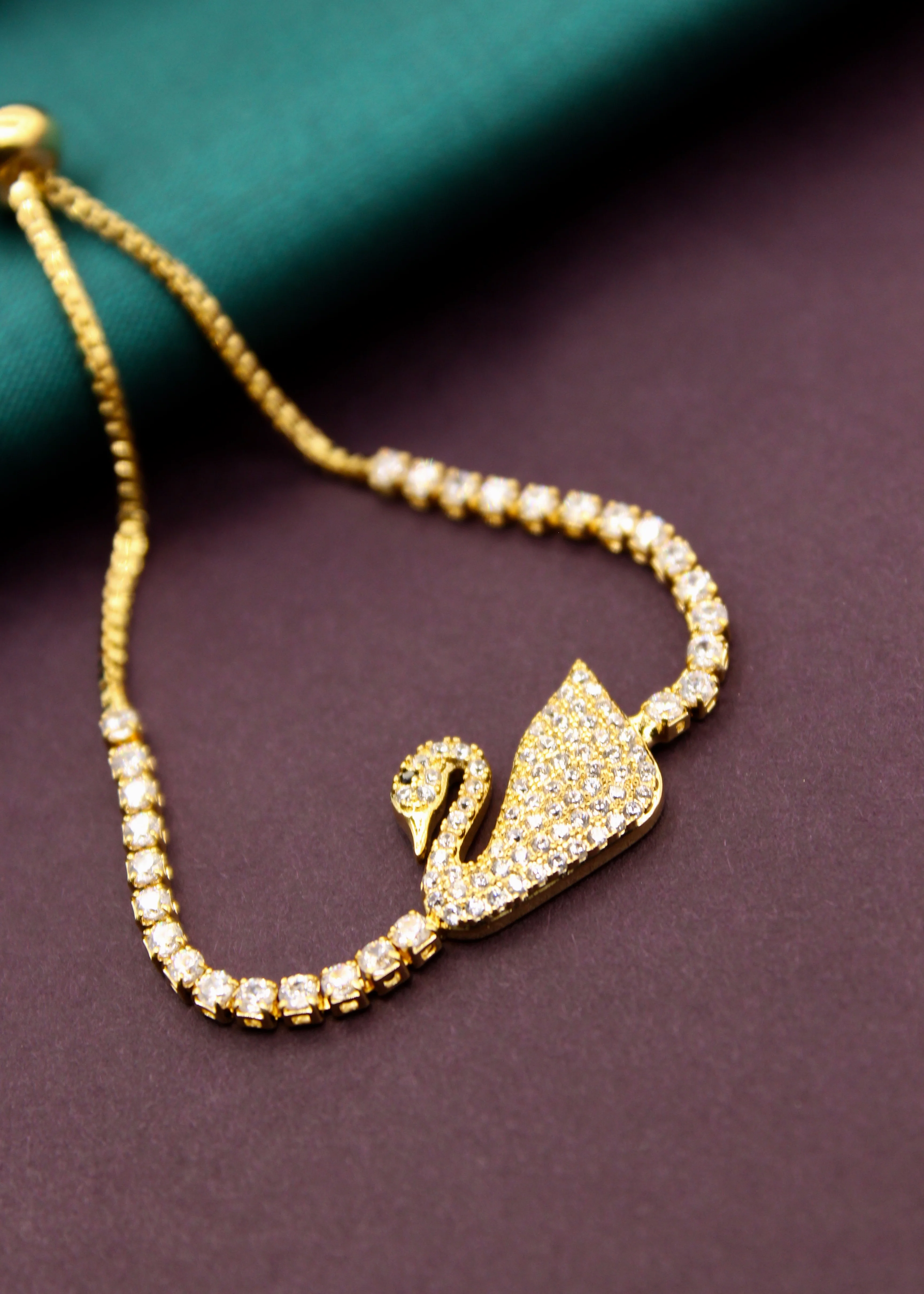 SWAN DIA BRACELET - Image 3