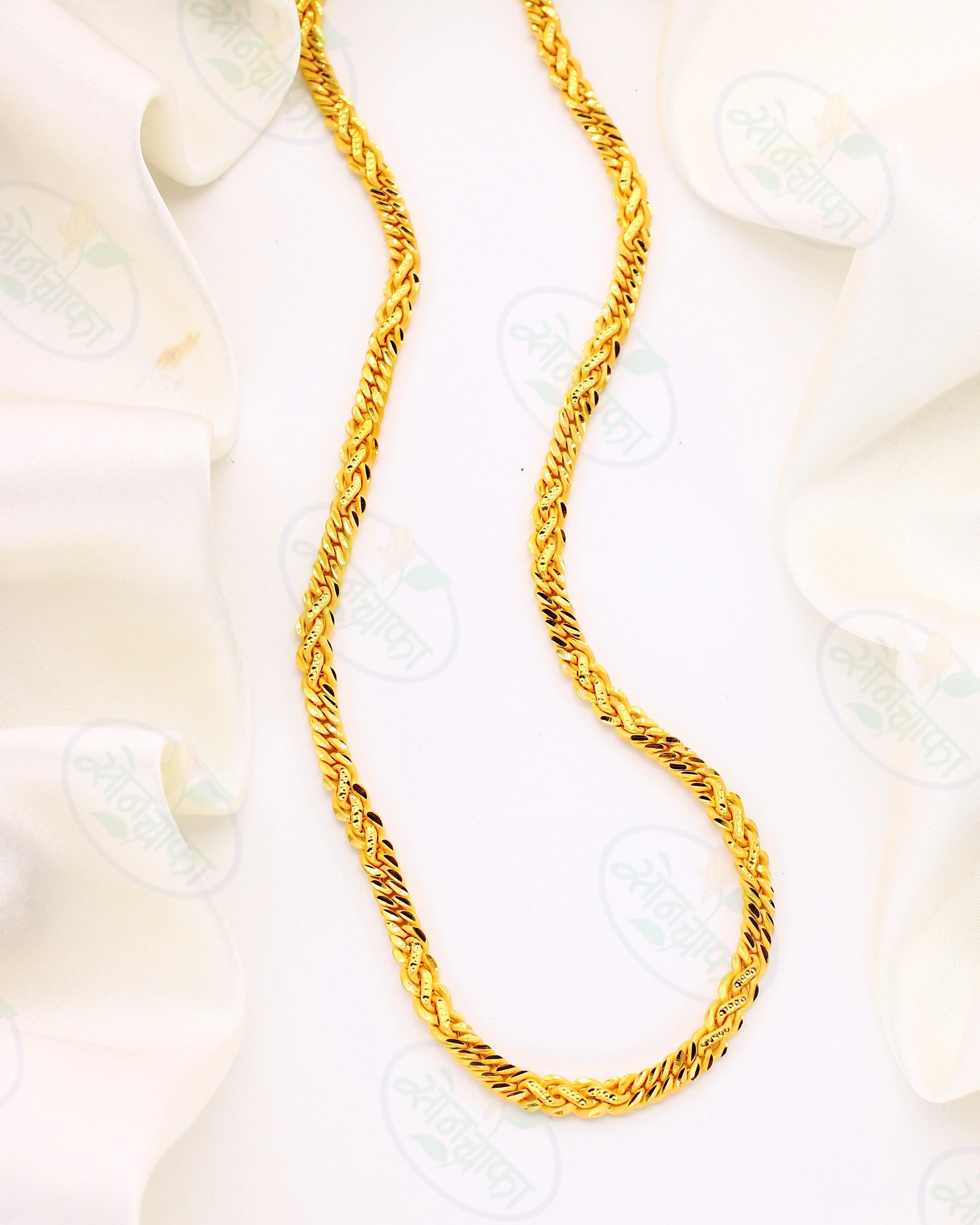 ICONIC MEN'S GOLD PLATED CHAIN - Image 3