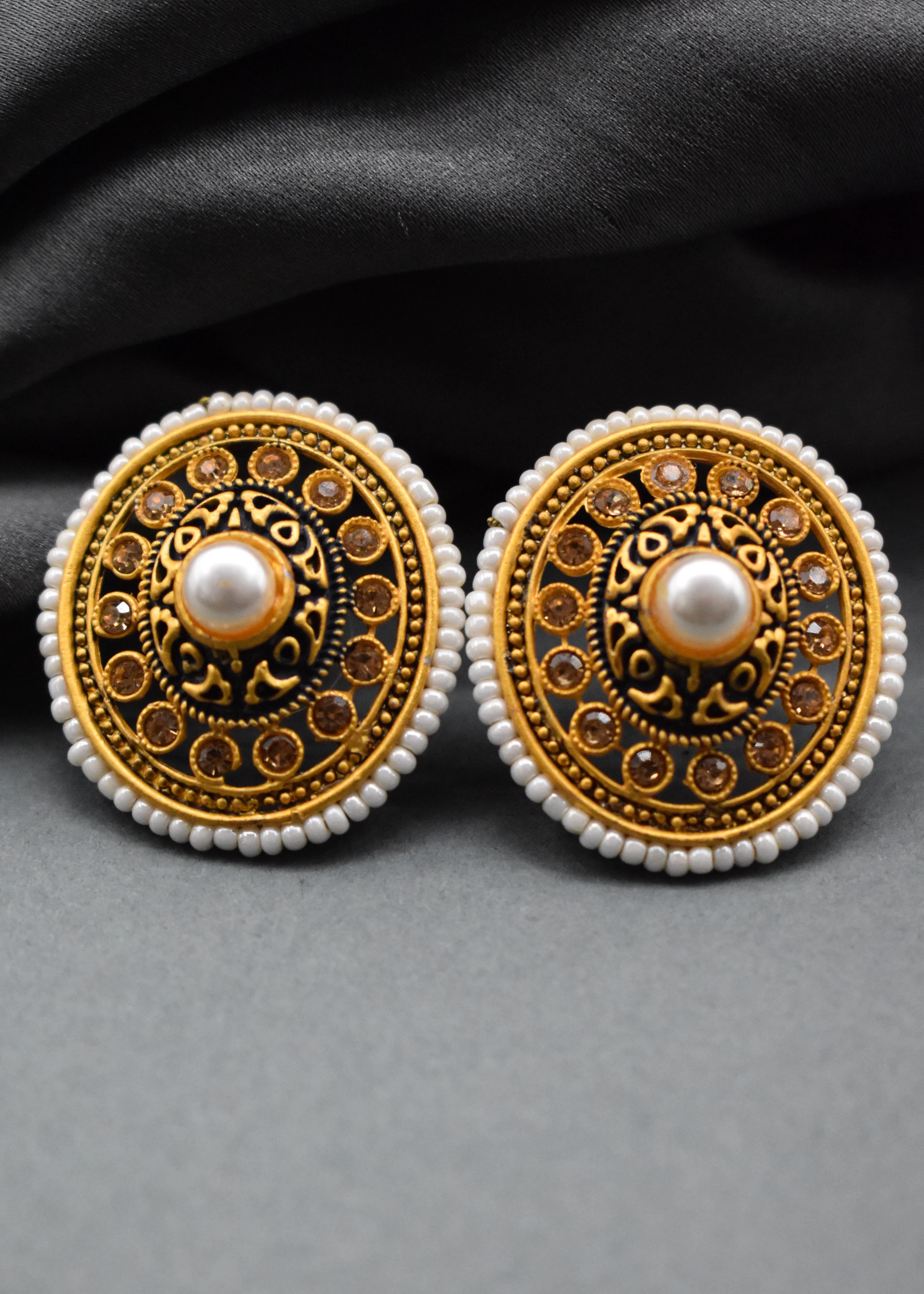 MULTI COLOUR OVAL SHAPE EARRINGS - Image 4