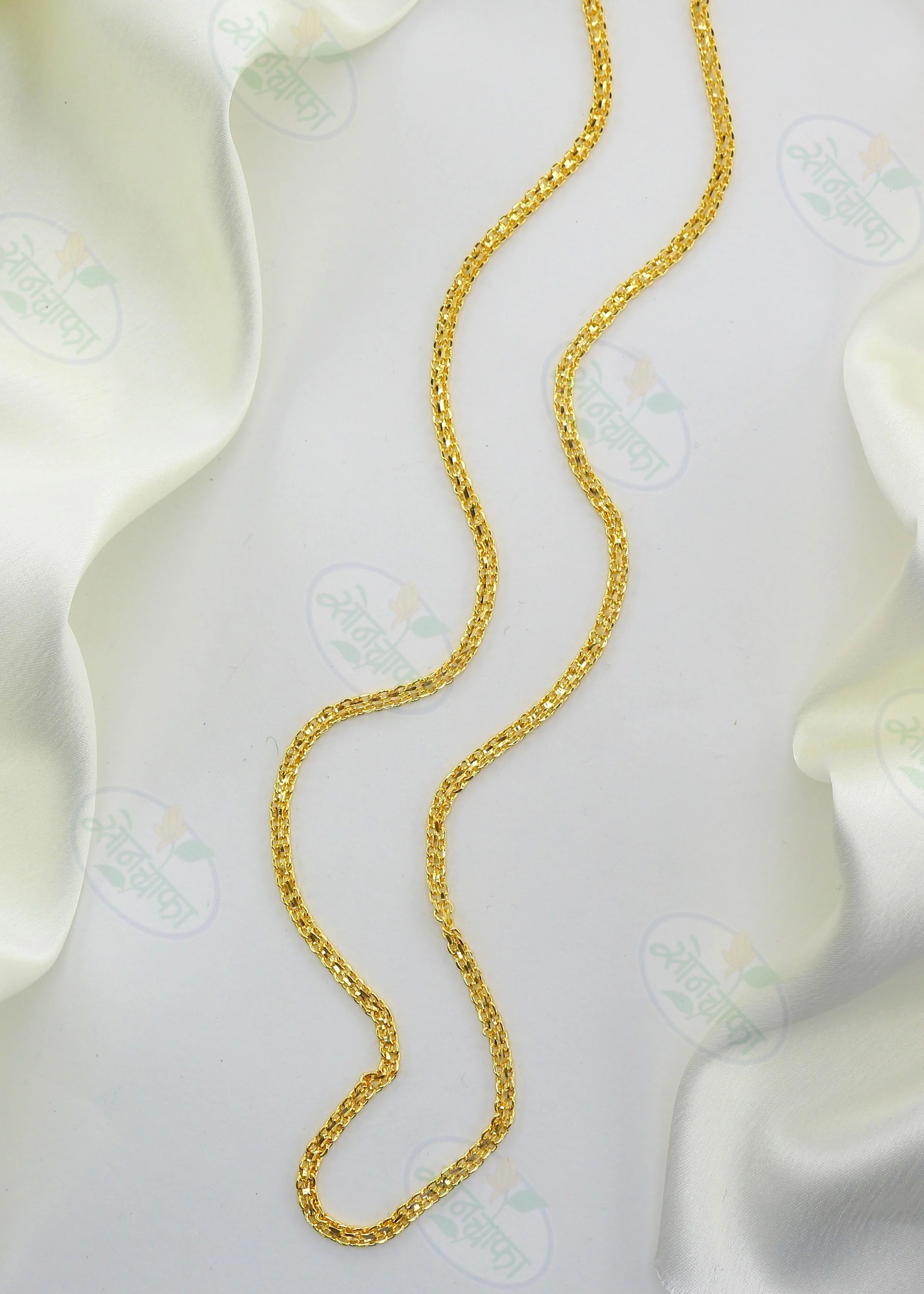 CHIC & DAINTY GOLDEN CHAIN - Image 2