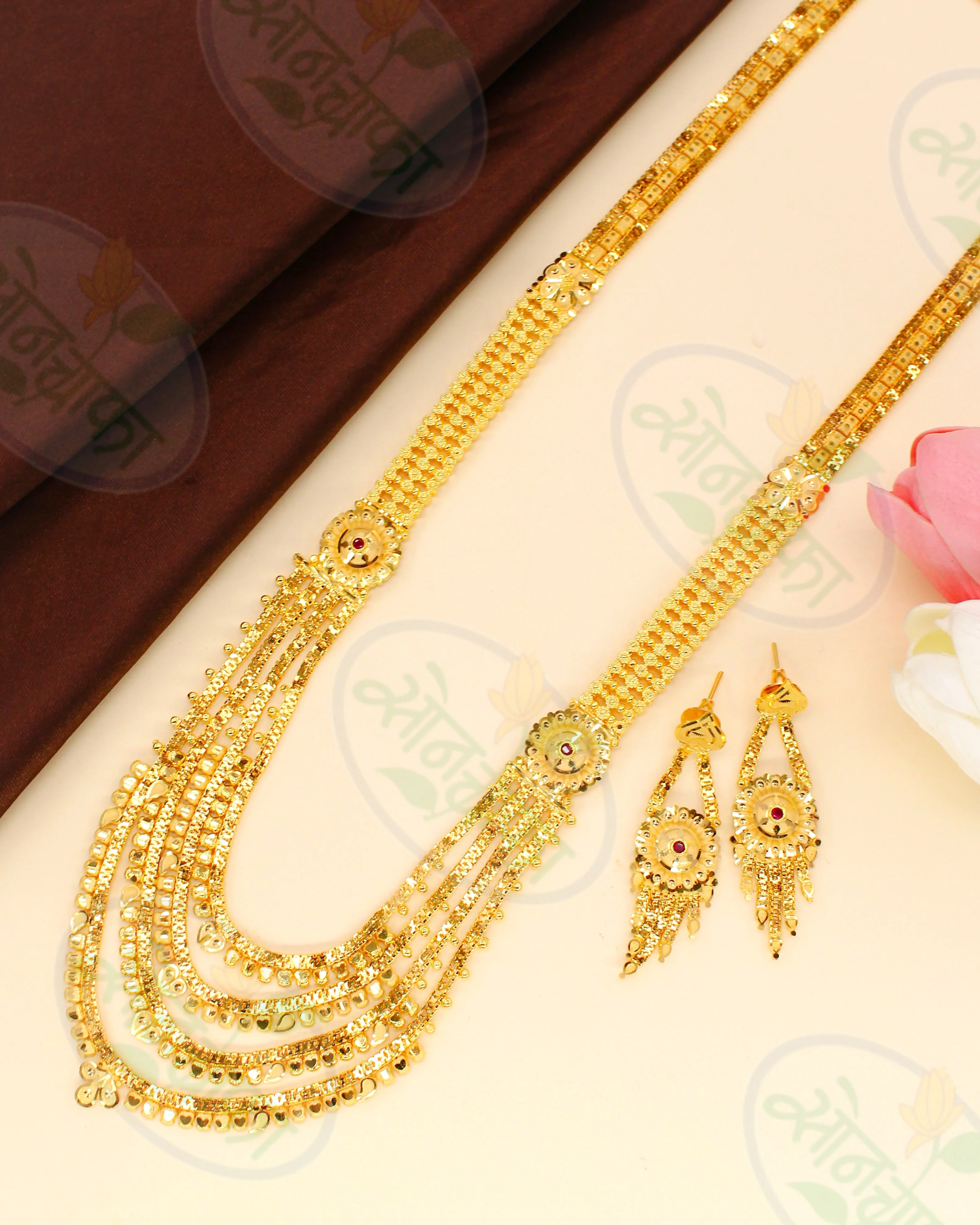ROYAL DESIGNER RANI HAAR