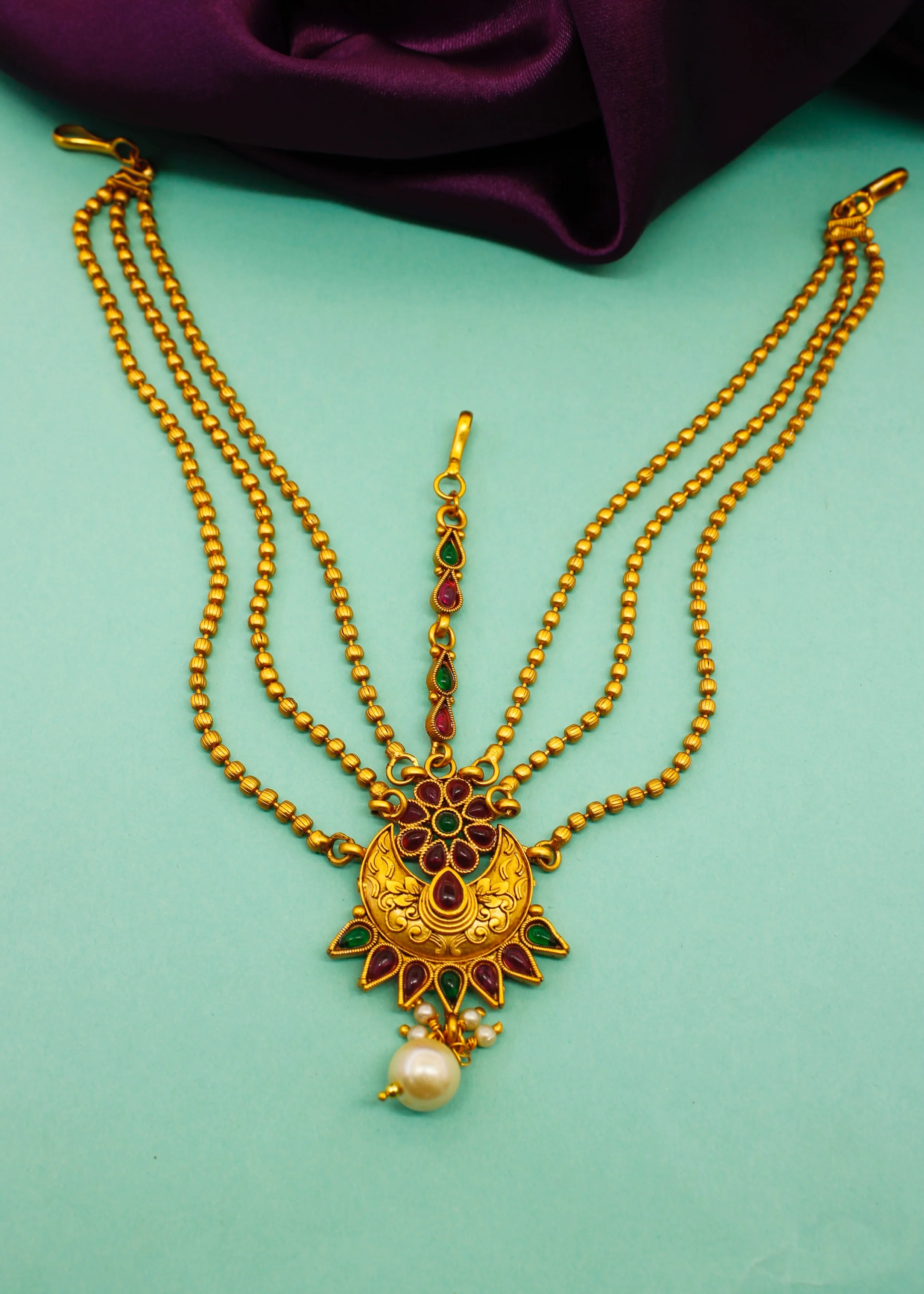 HALF- MOON DESIGNER BINDI - Image 7