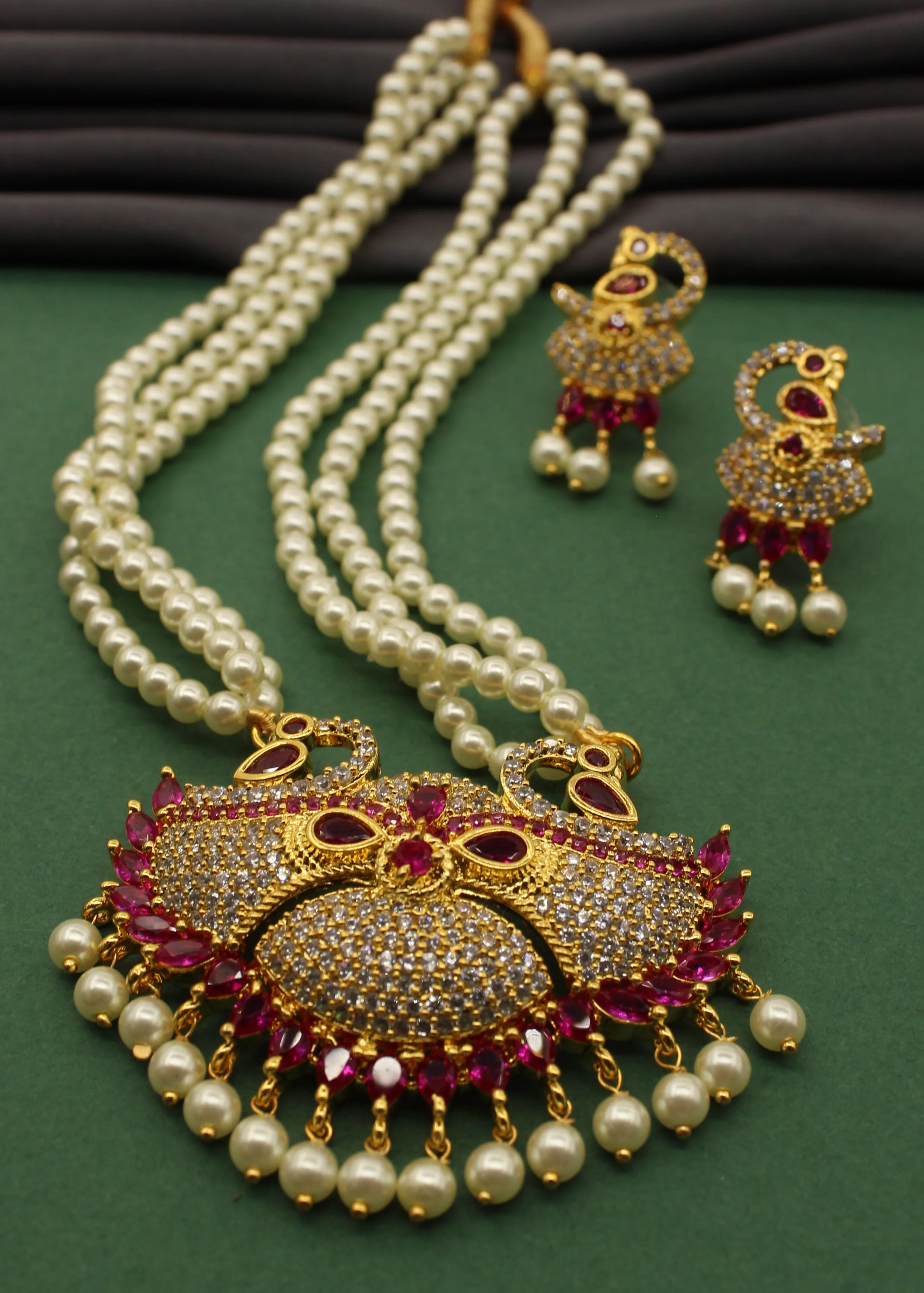 GRACEFUL DESIGNER MOTI NECKLACE - Image 3