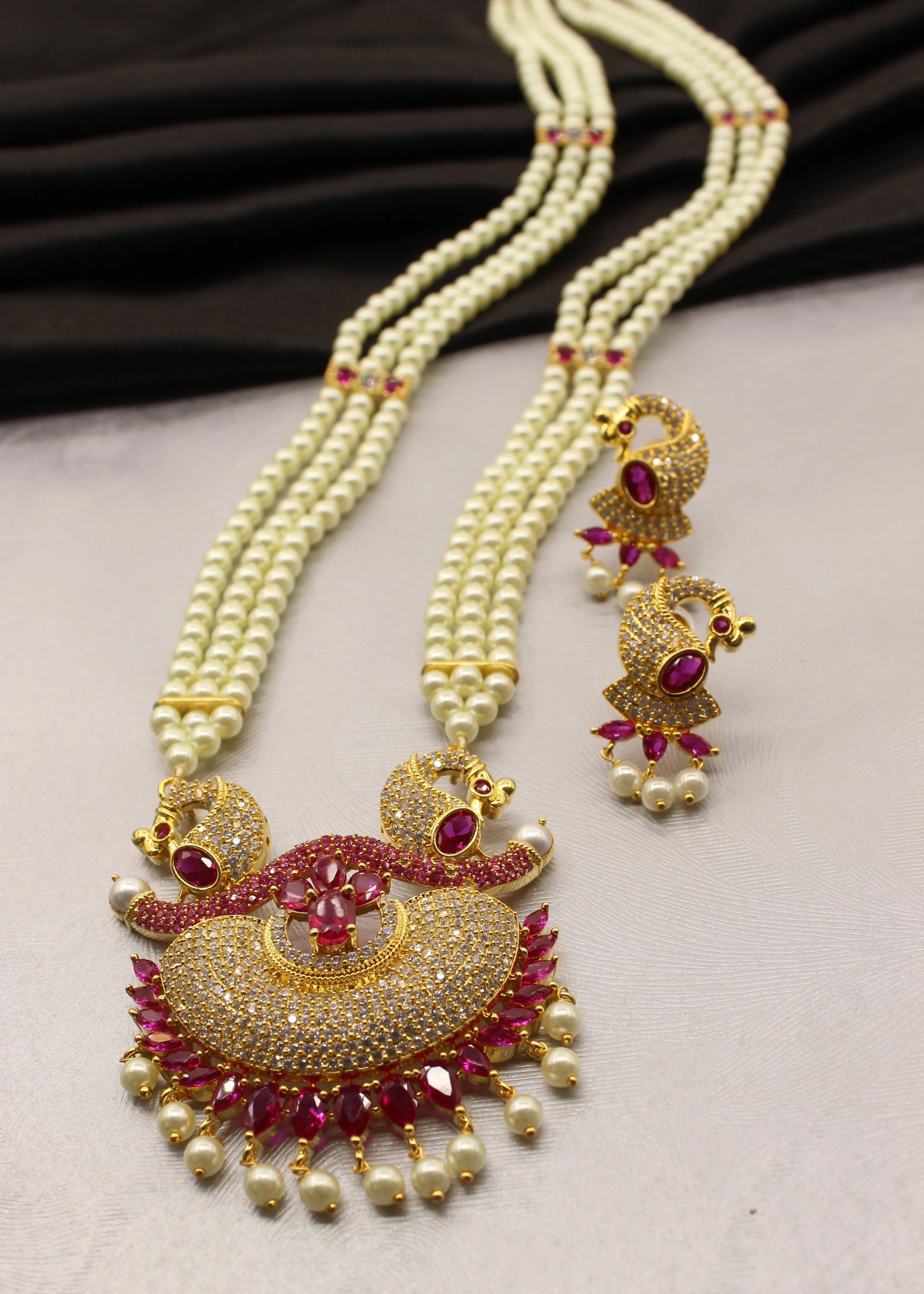 FANCY PEACOCK PENDANT NECKLACE - Image 5
