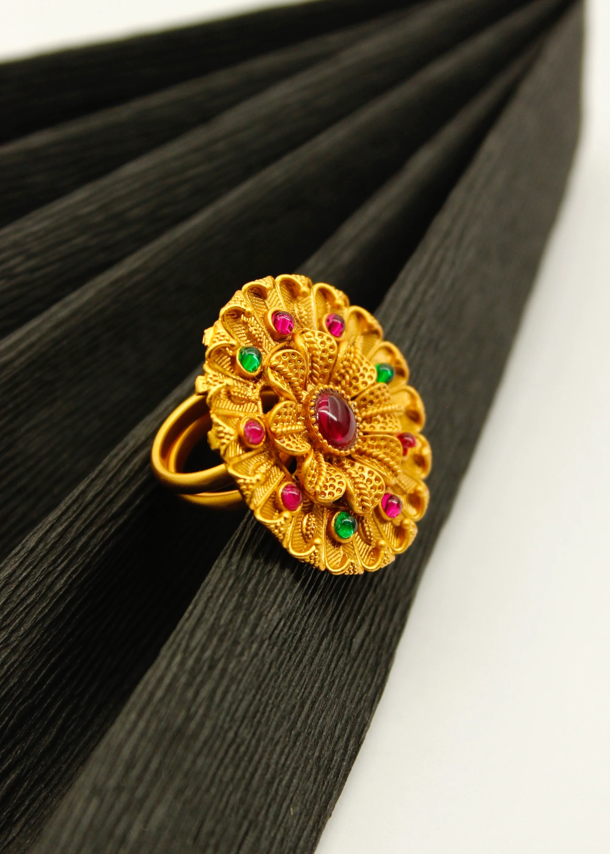 FLOWERET MATTE RING