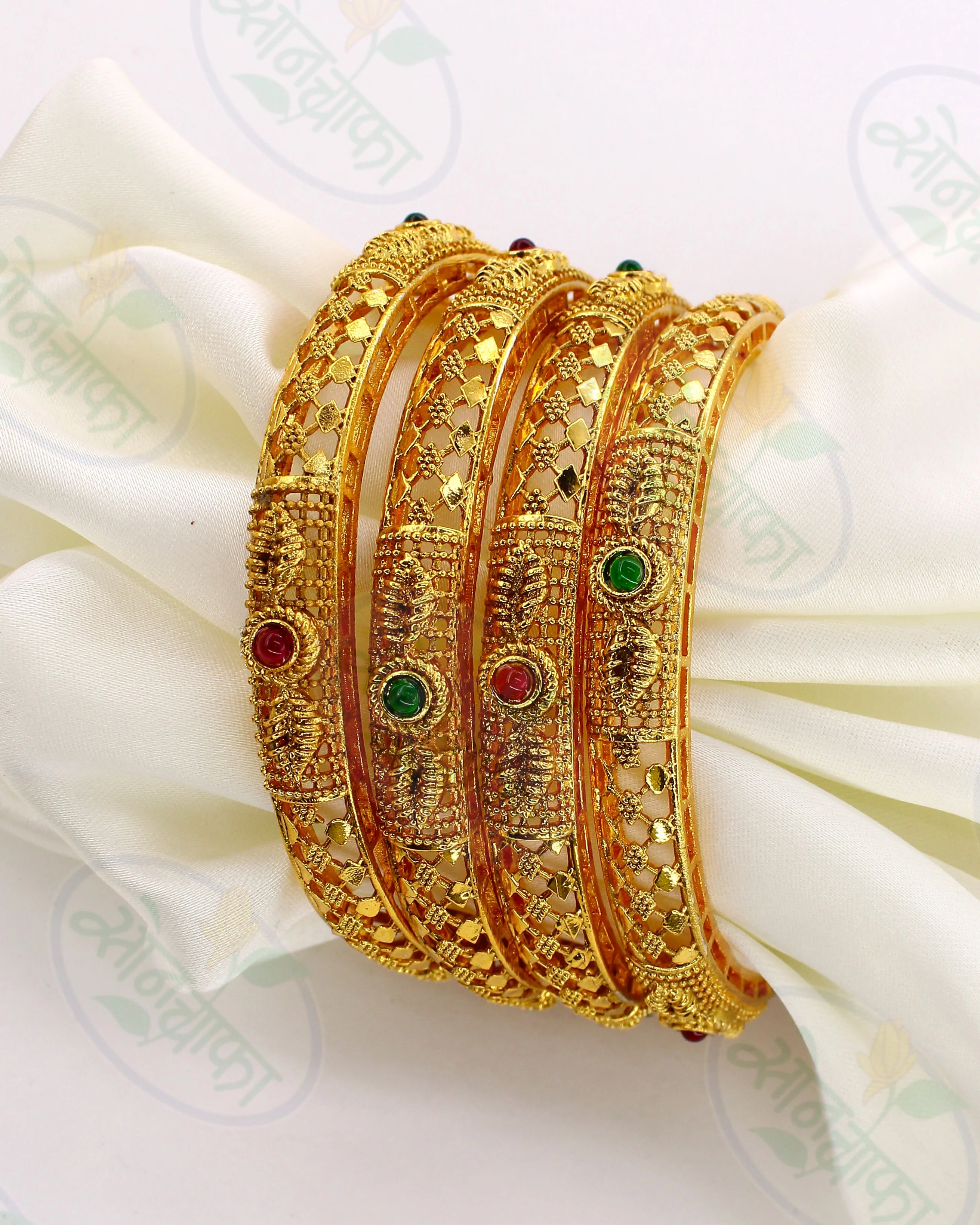 ATTRACTIVE ANTIQUE BANGLES - Image 2