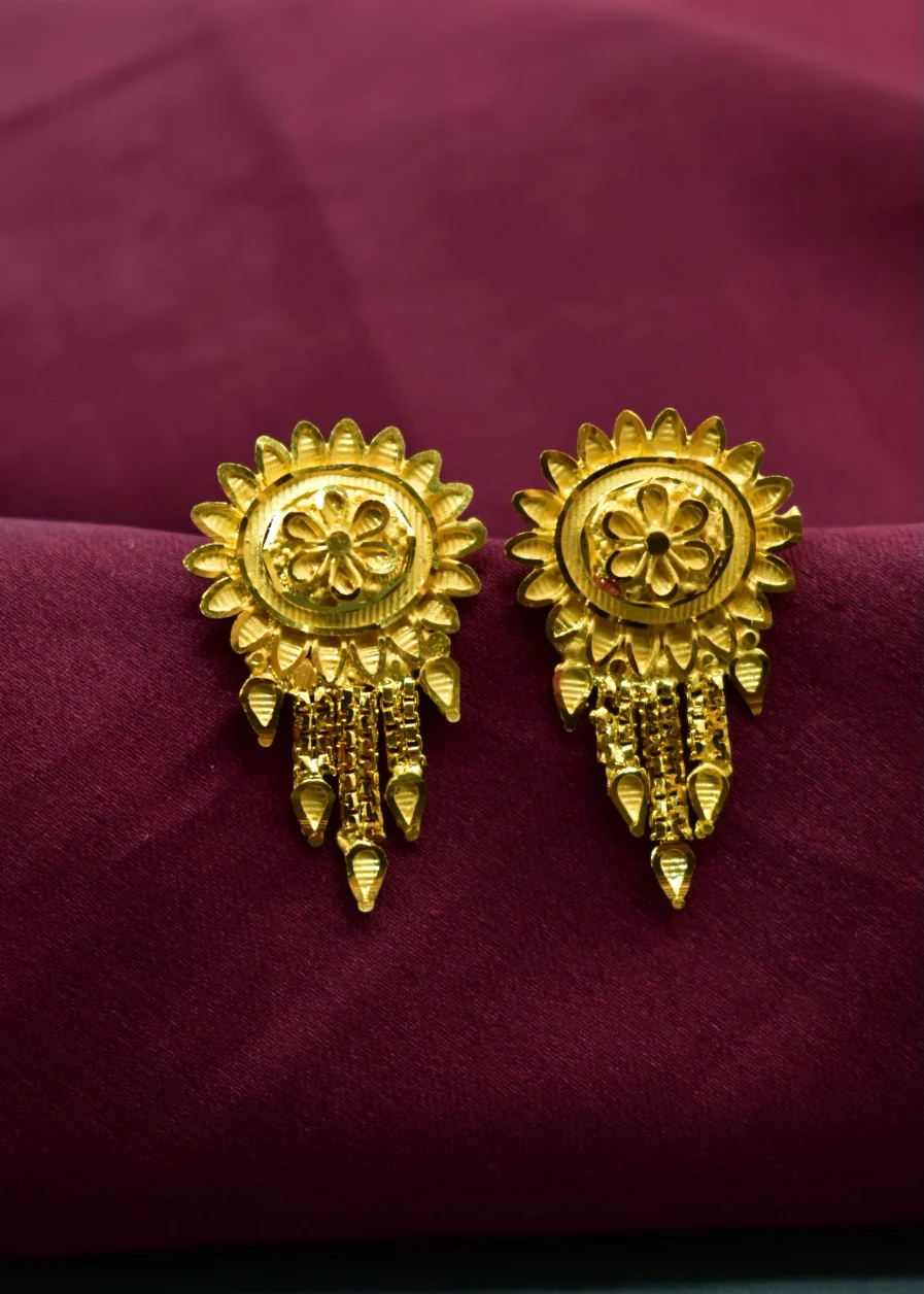 STYLISH GOLD PLATED EARRINGS - Image 6