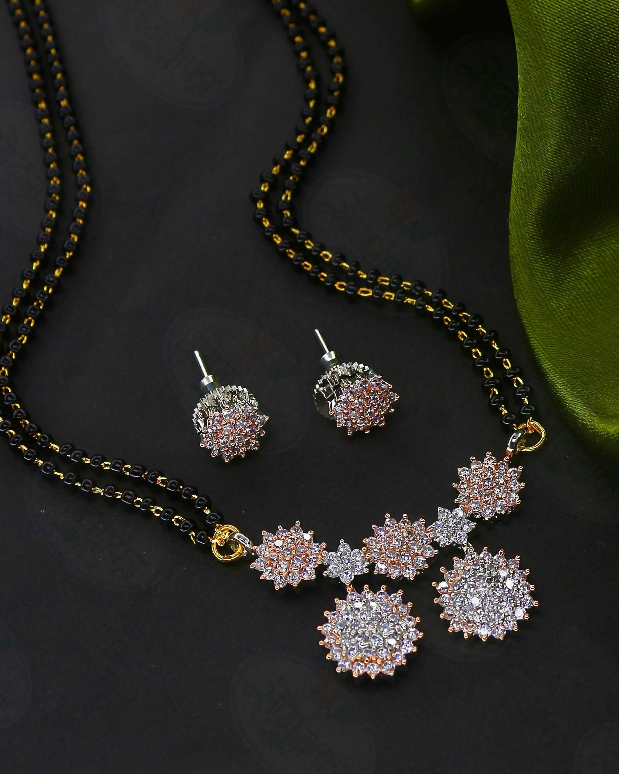 WATI PENDANT MANGALSUTRA - Image 2