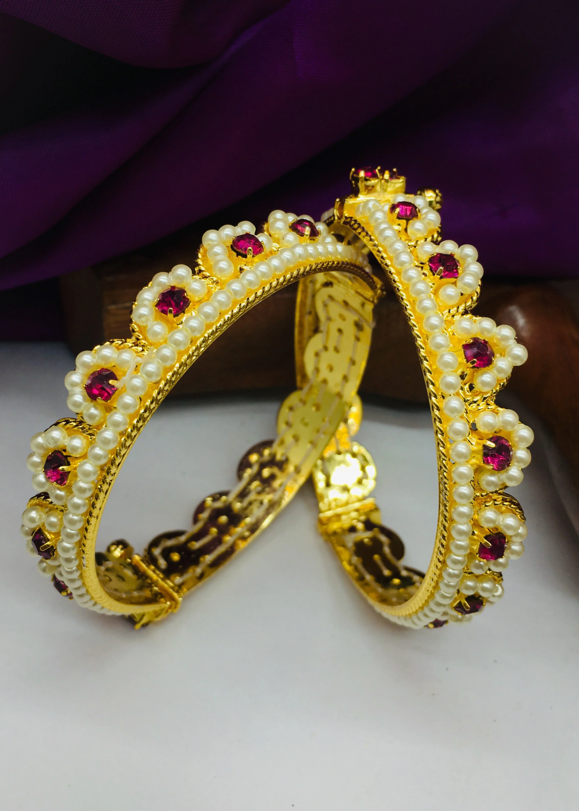 HALF CIRCLE PEARL DESIGN BANGLES - Image 2