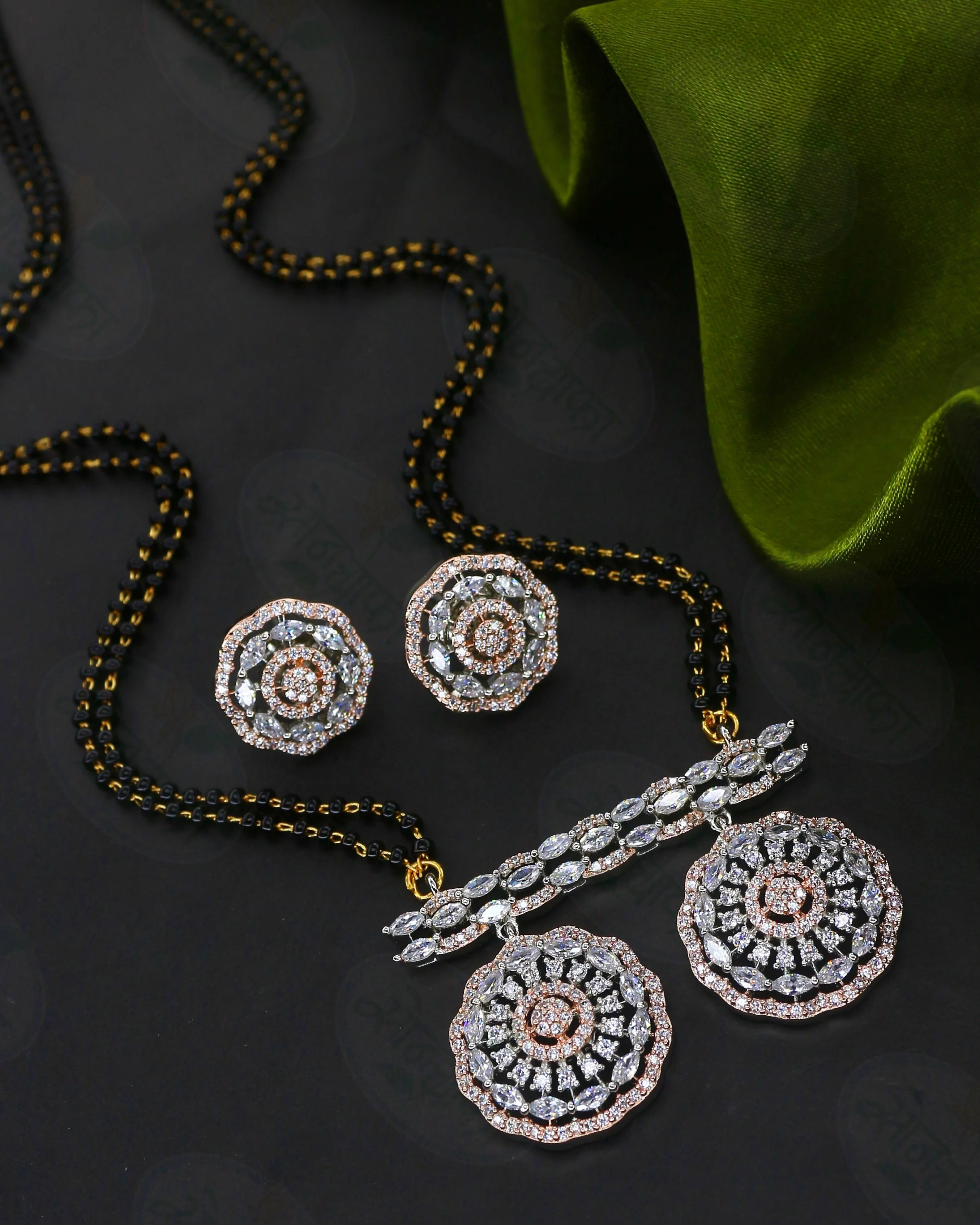CIRCLE DESIGNER MANGALSUTRA - Image 2