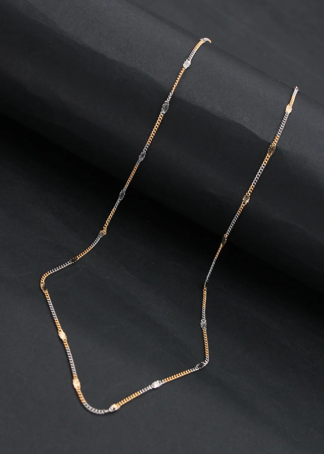 SLEEK GLOSSY DIA CHAIN - Image 3