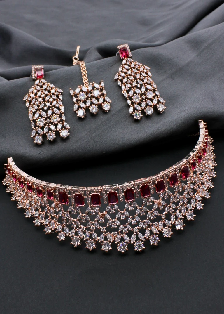 BEWITCHING DIA NECKLACE