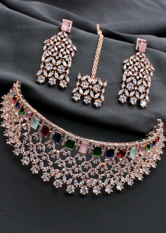 BEWITCHING DIA NECKLACE - Image 4