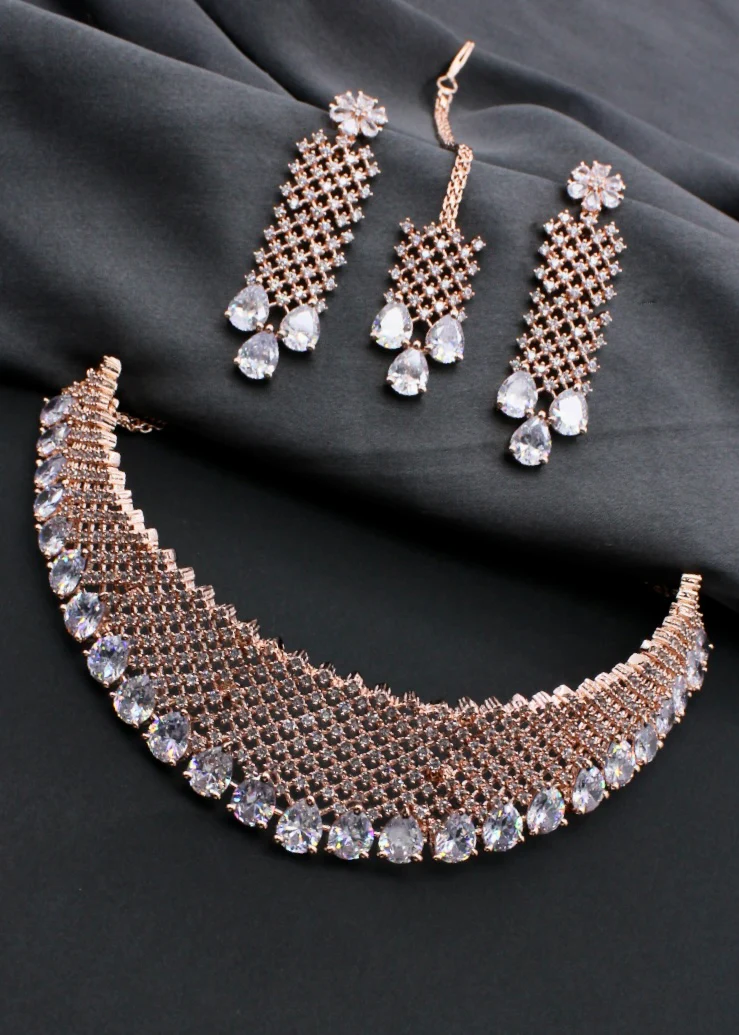CHARMING DIA NECKLACE - Image 7
